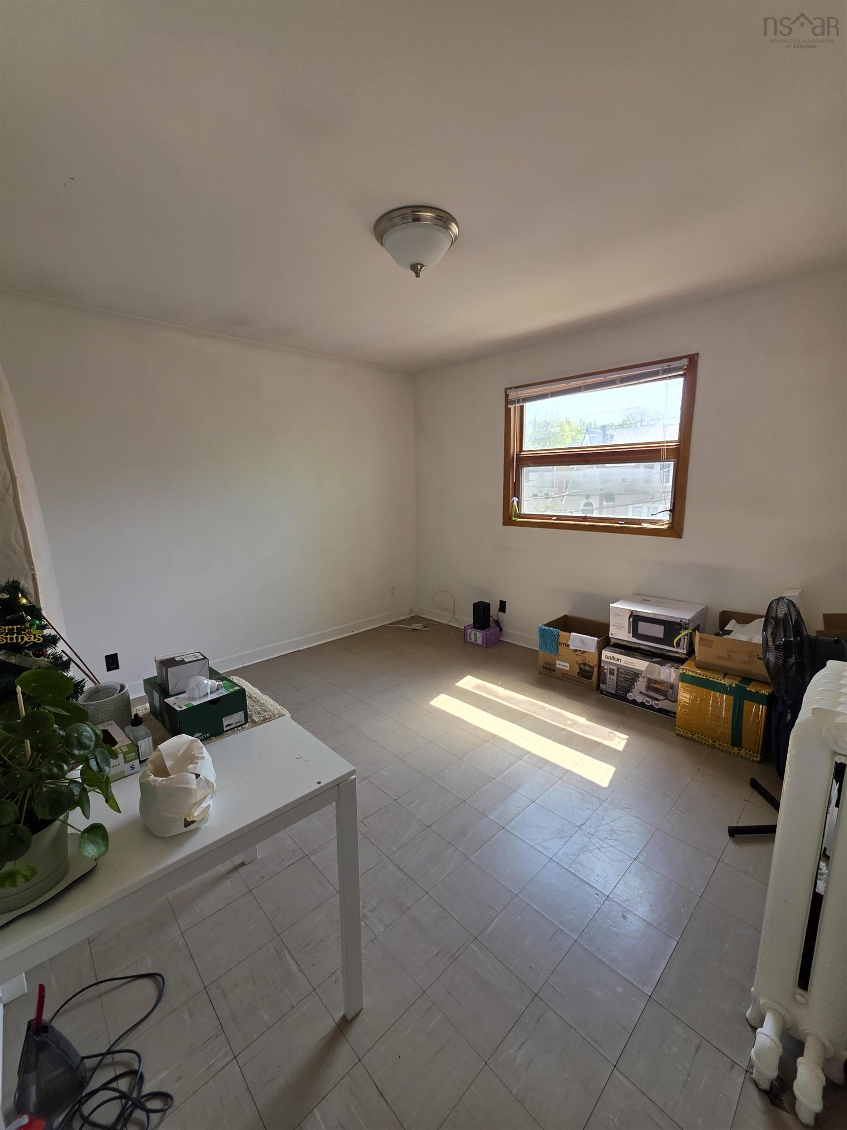 $214,900.00: 193 Park St. Street, Sydney