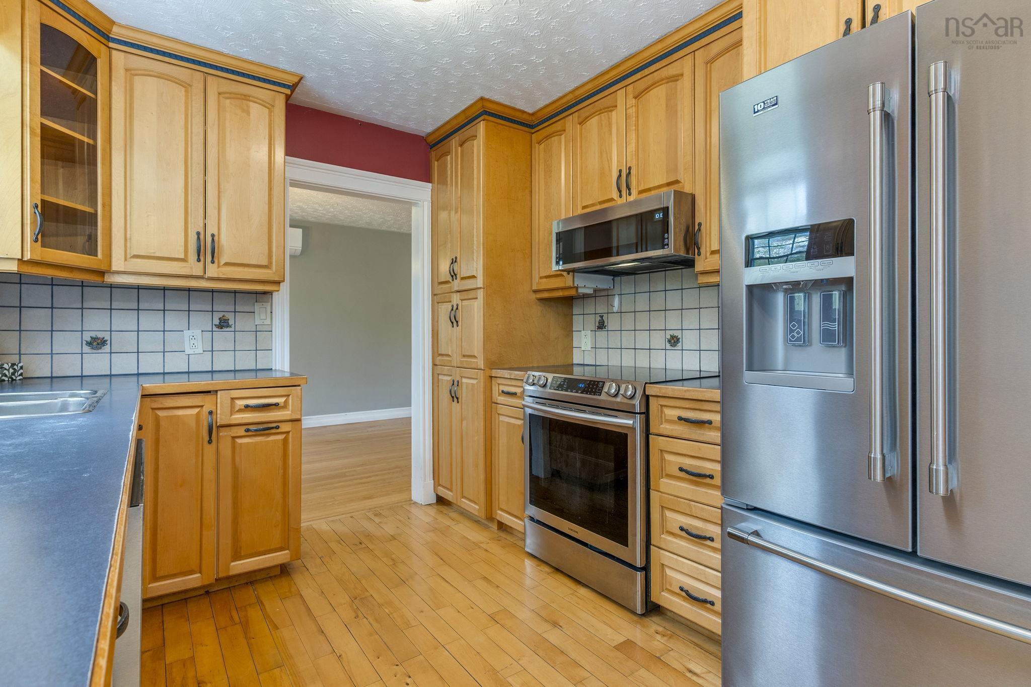 $630,000.00: 3 Parker Place Crescent, Enfield