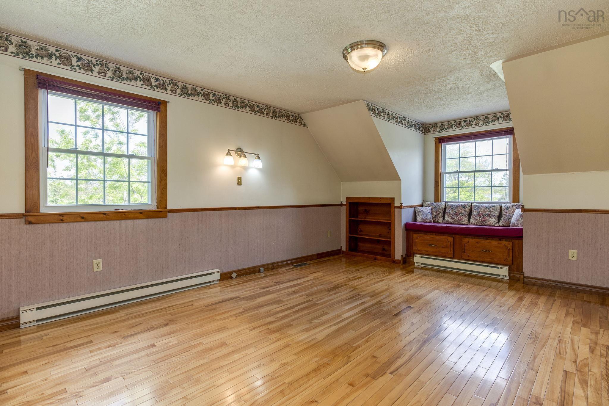 $630,000.00: 3 Parker Place Crescent, Enfield
