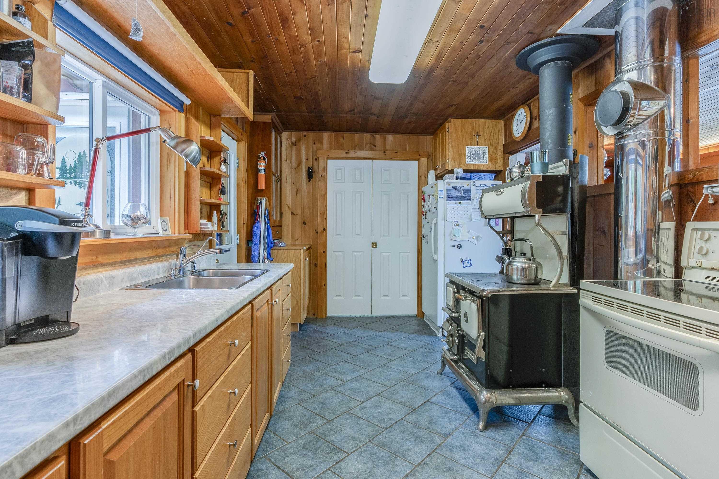 $599,900.00: 4784 Aylesford Road, Lake George
