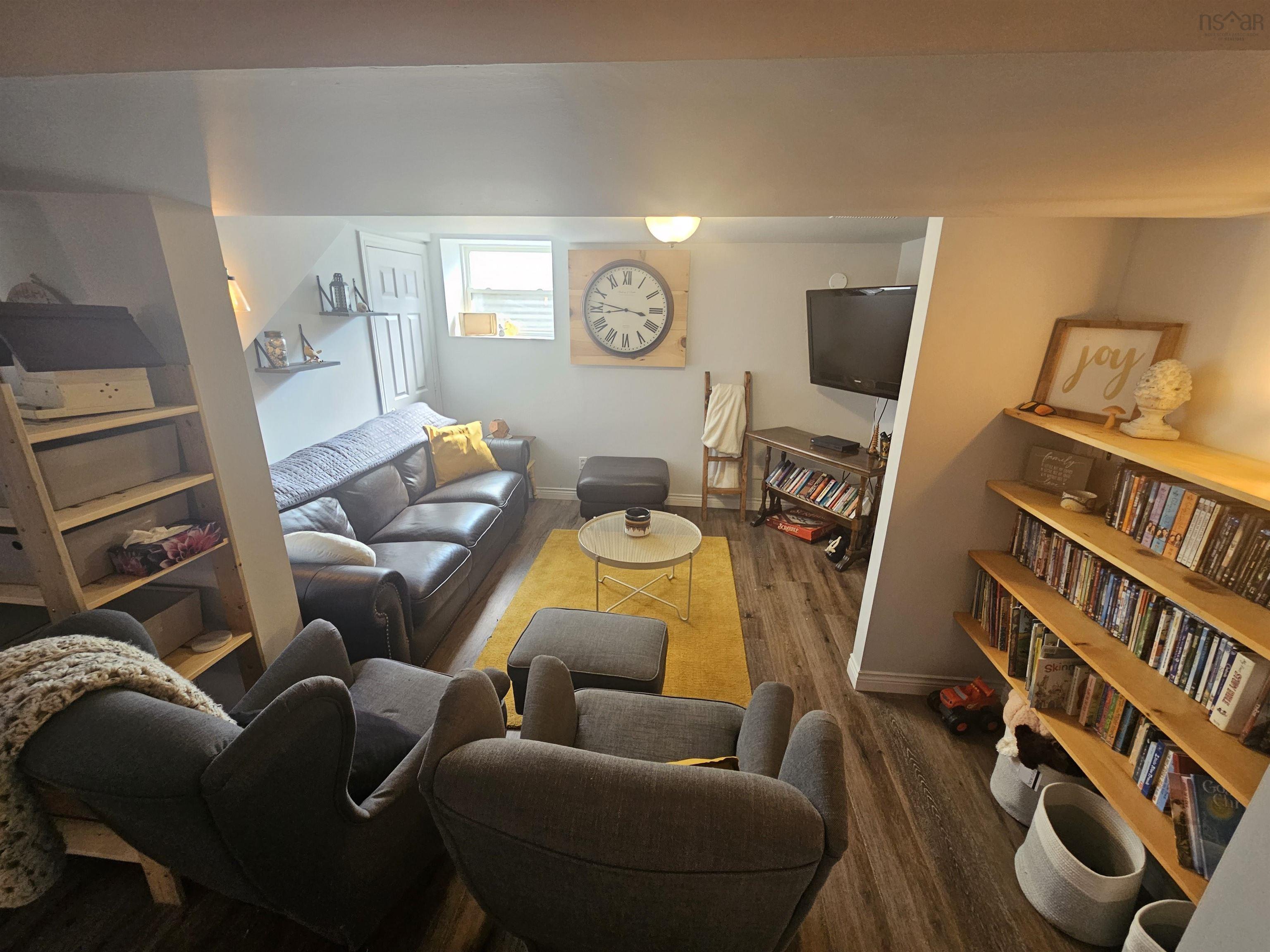 $199,900.00: 3 Beacon Street, Amherst