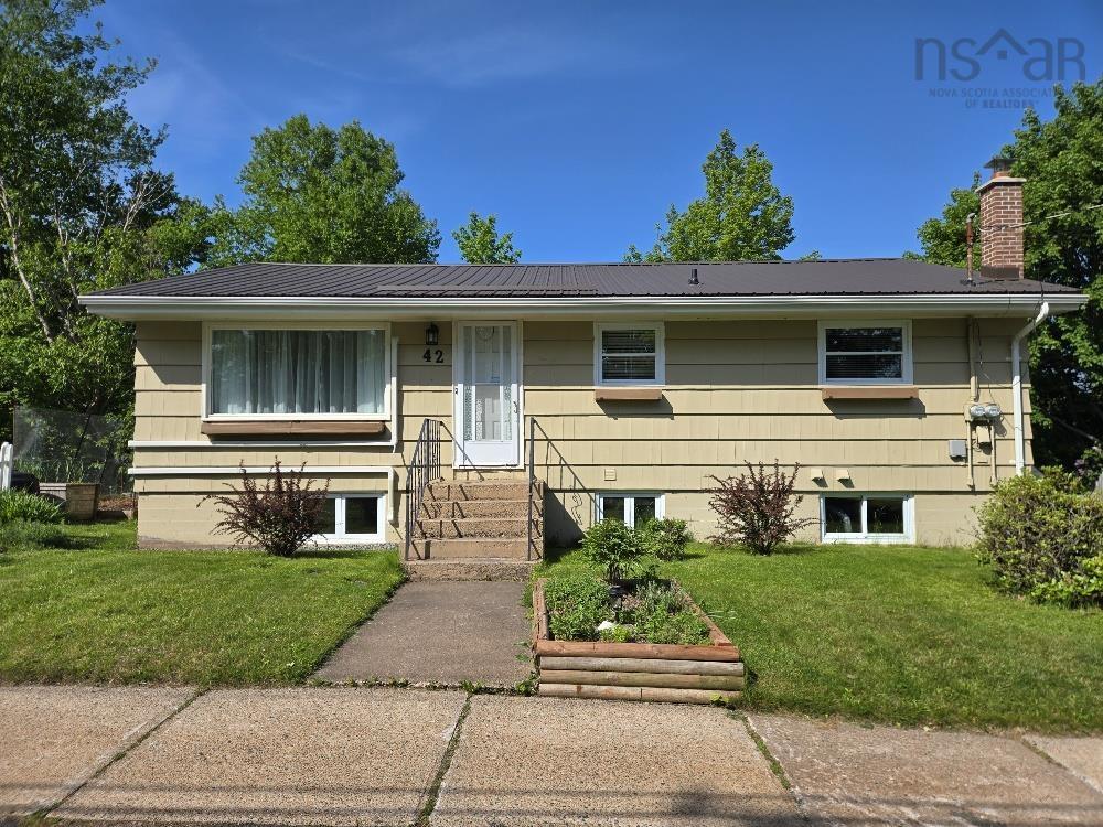 $399,900.00: 42 McLean Street, Truro