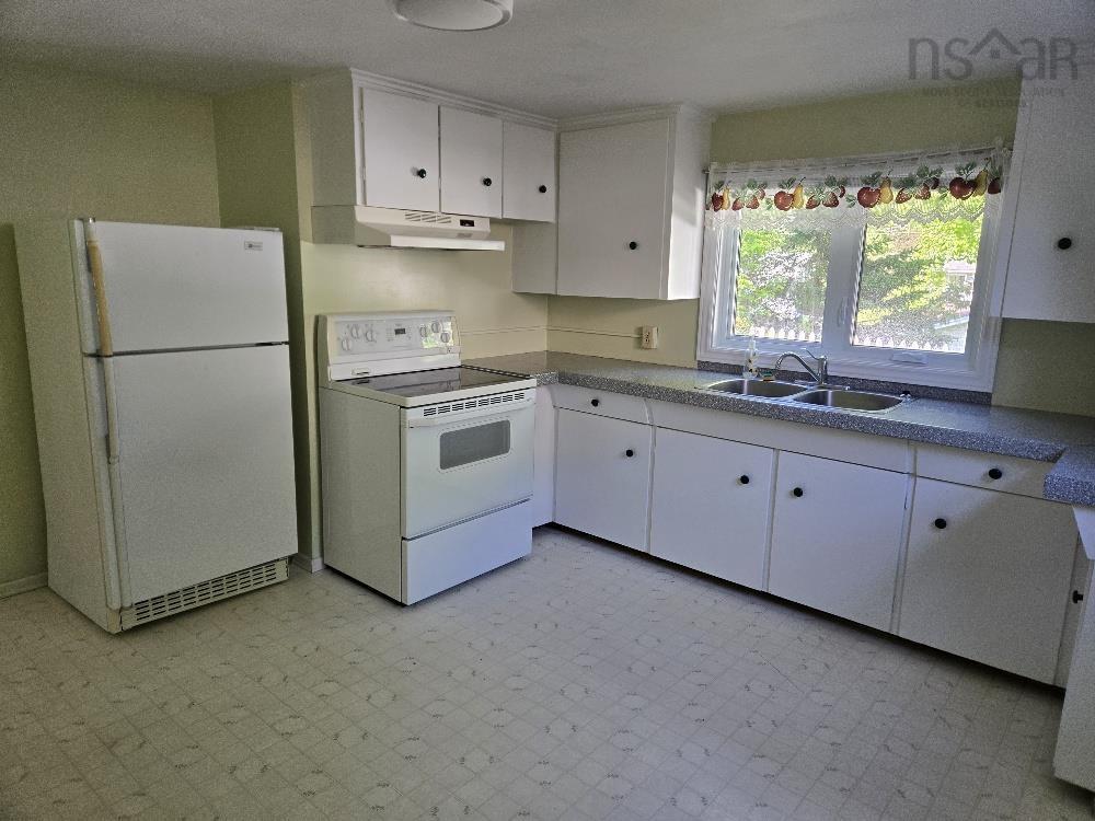 $399,900.00: 42 McLean Street, Truro