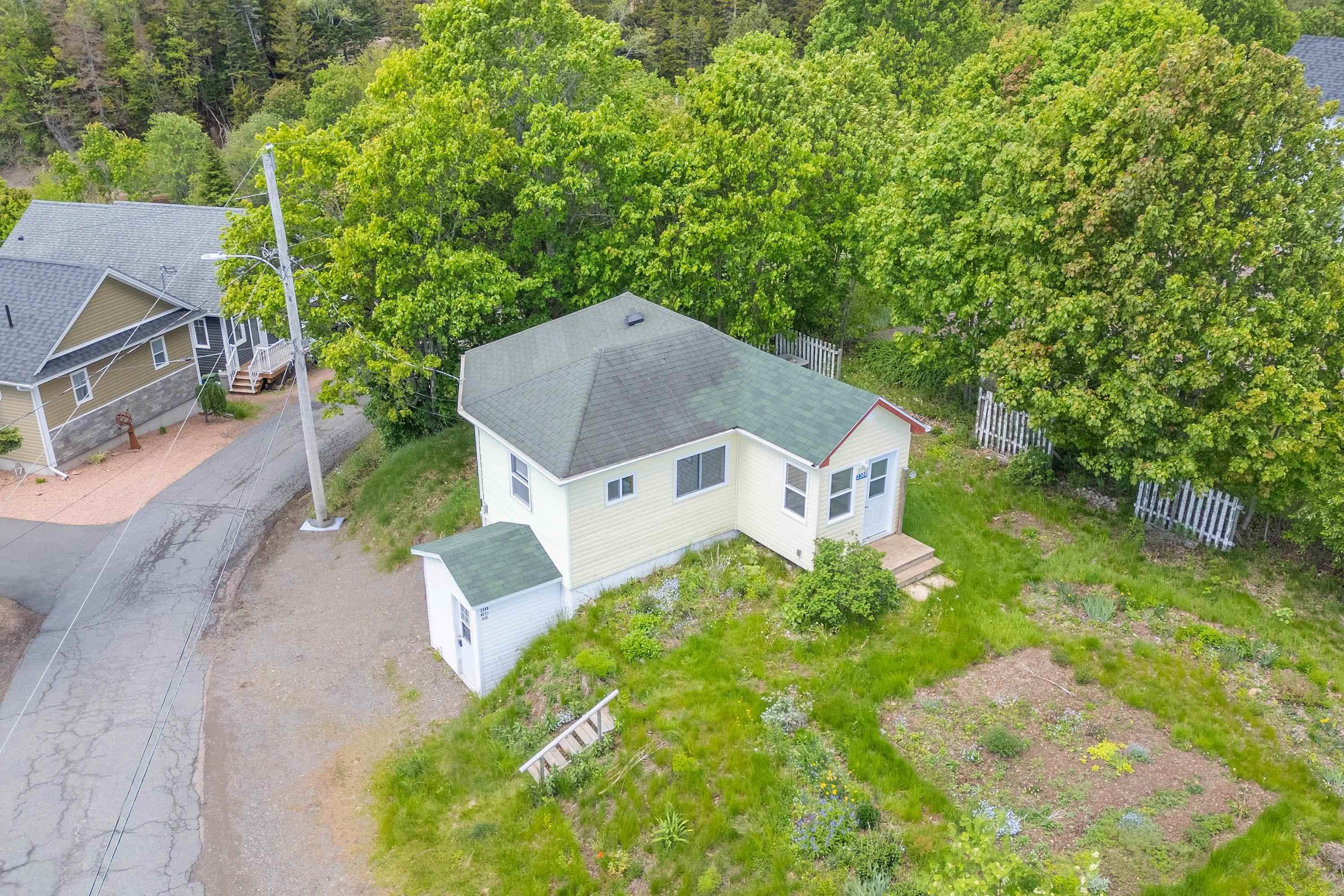 $99,000.00: 2388 Western Avenue, Parrsboro