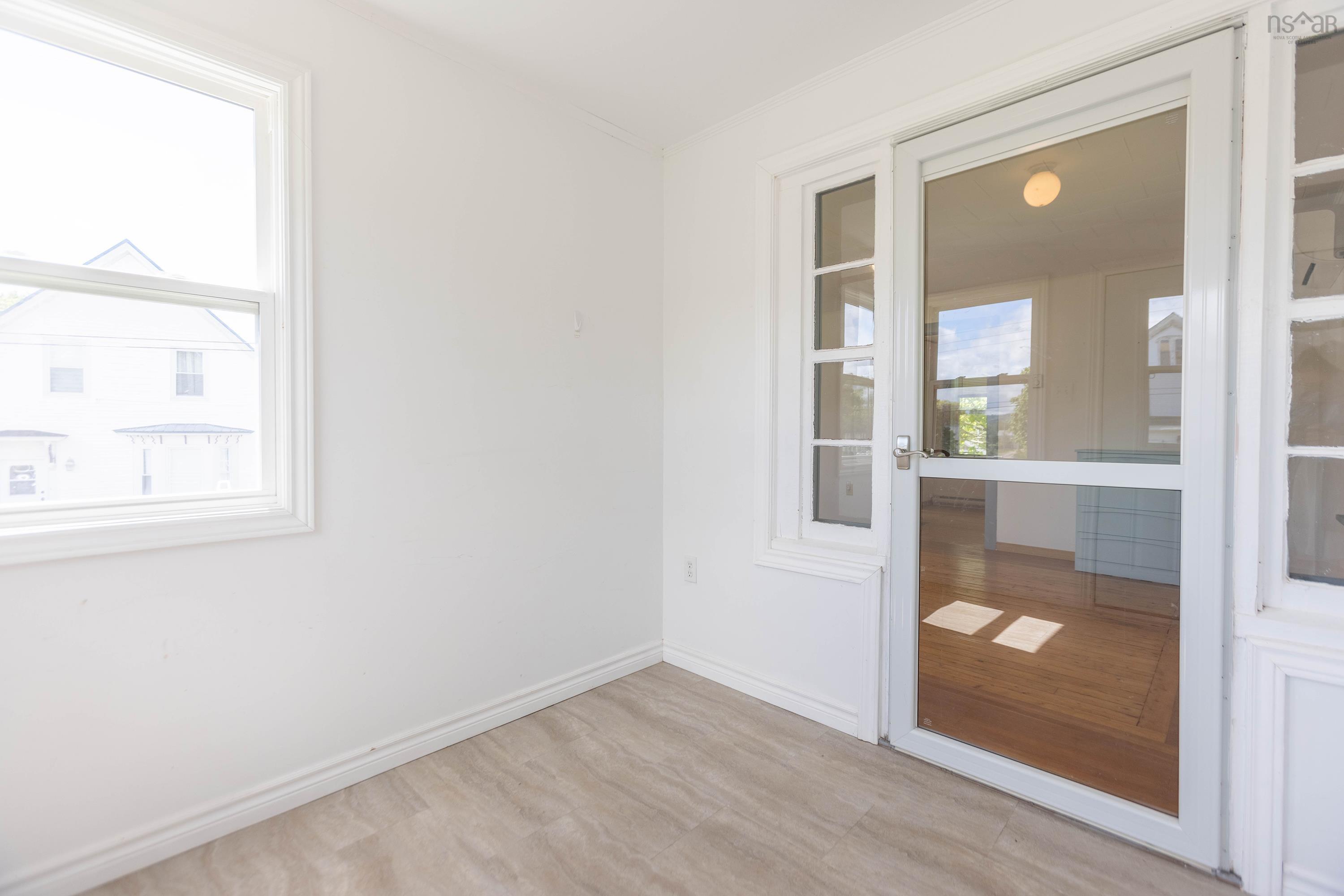 $99,000.00: 2388 Western Avenue, Parrsboro