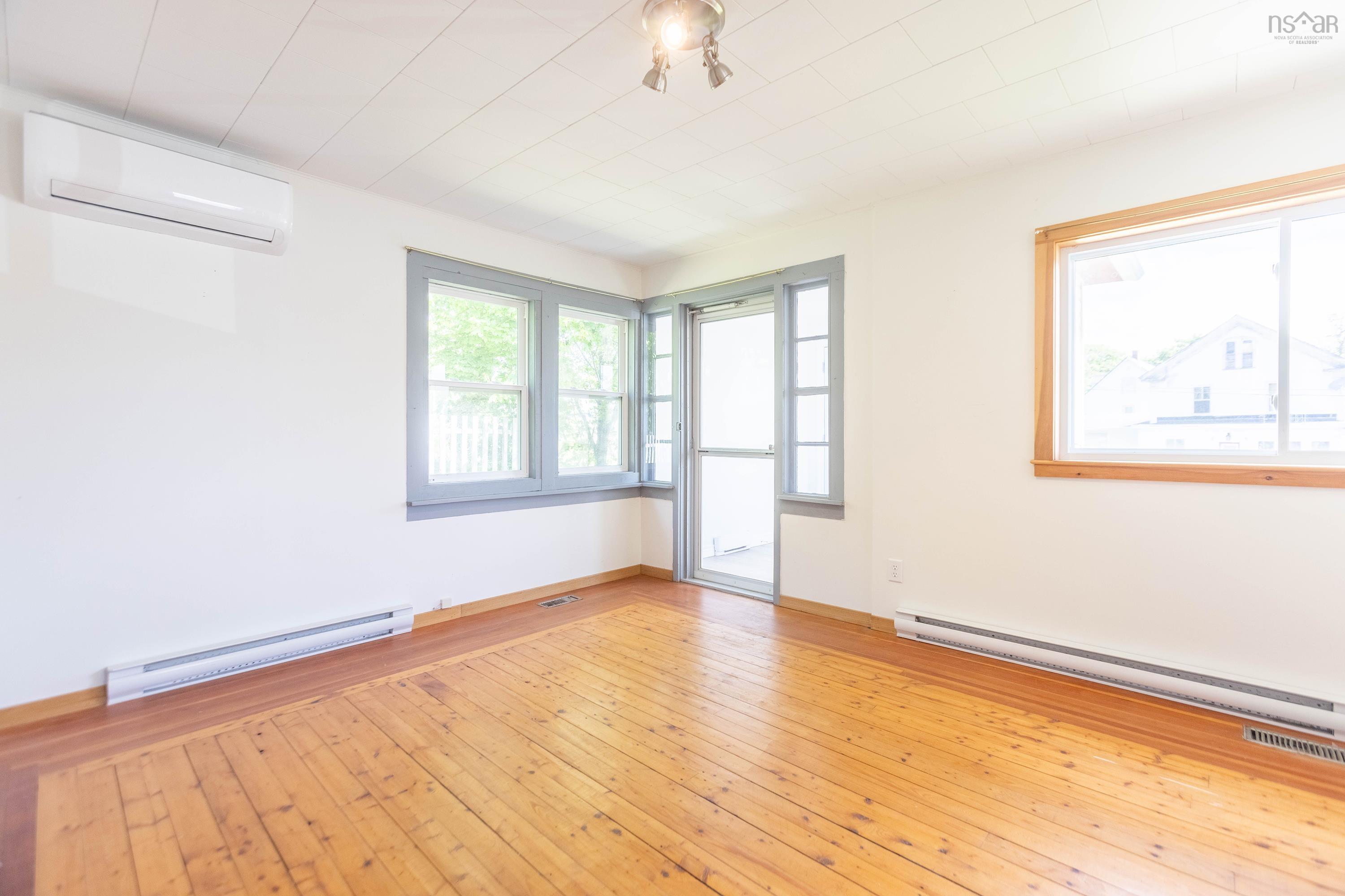 $99,000.00: 2388 Western Avenue, Parrsboro