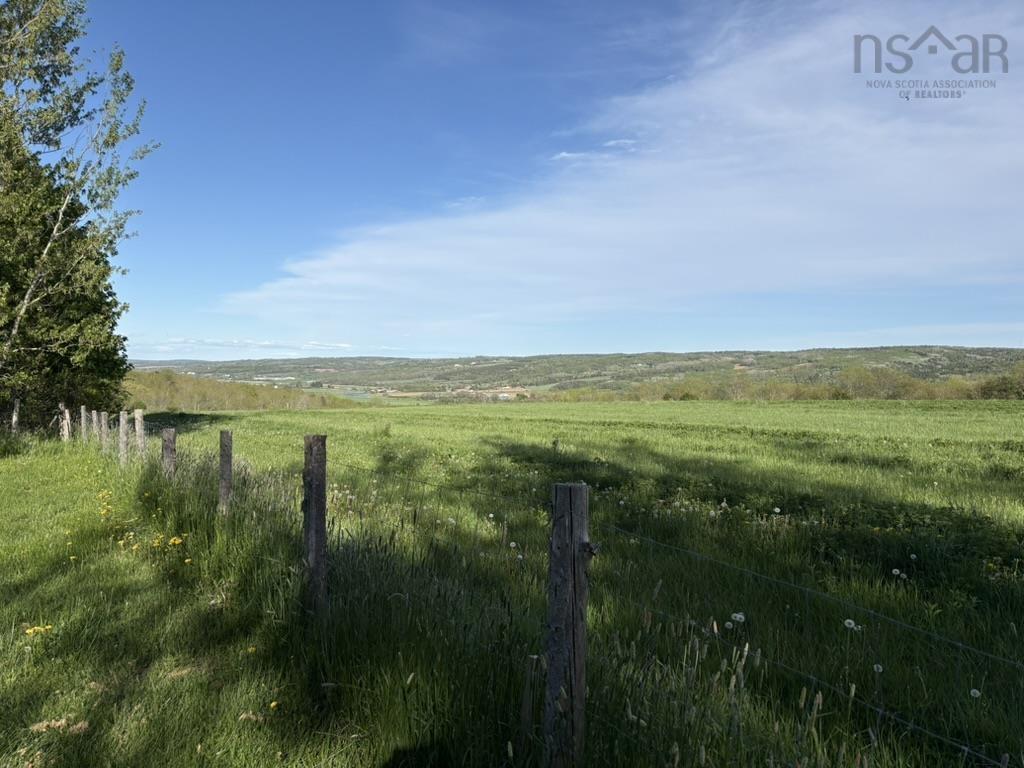 $575,000.00: 1302 Ridge Road, Wolfville Ridge