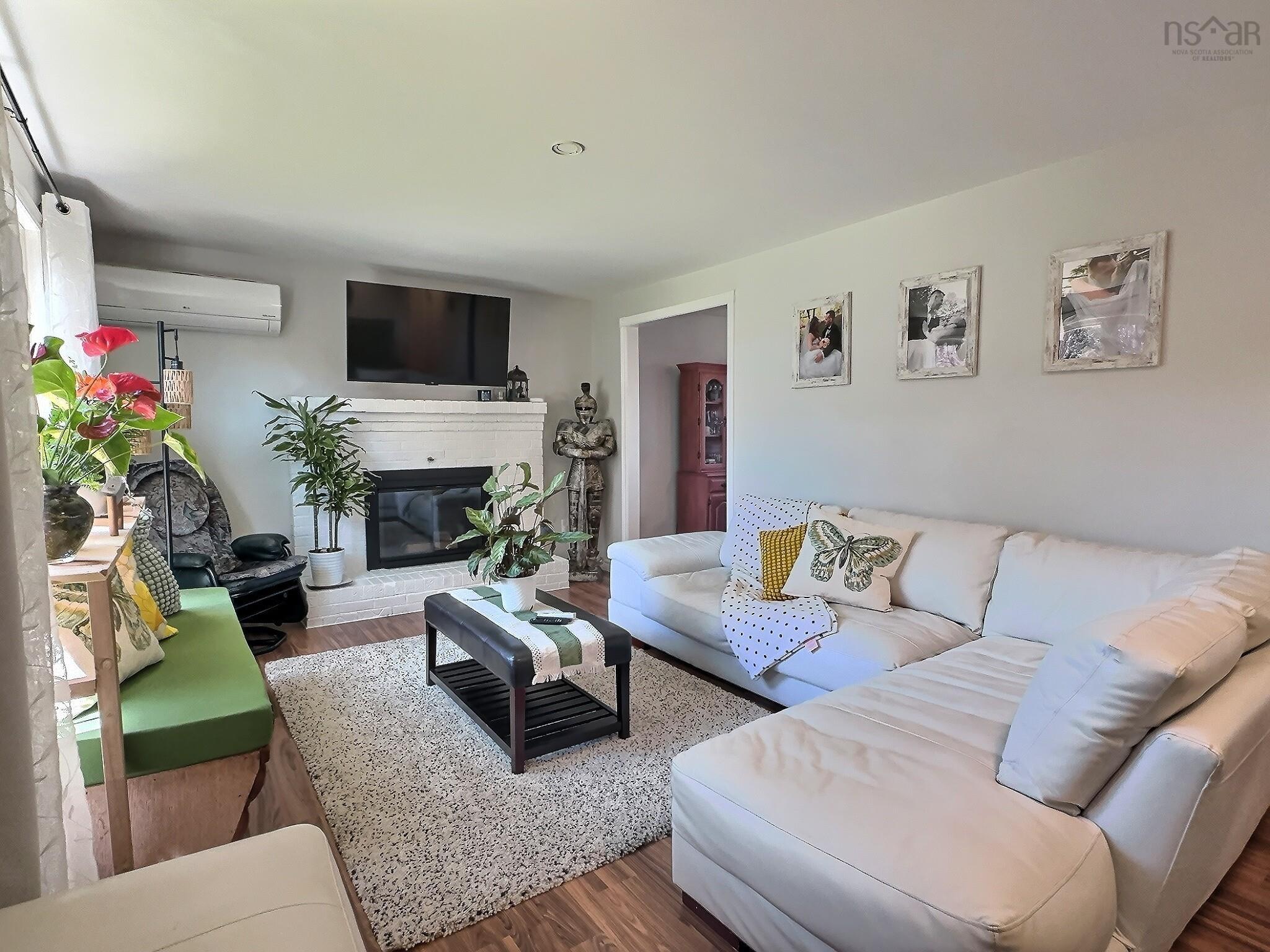 $549,000.00: 17 Alderney Drive, Enfield