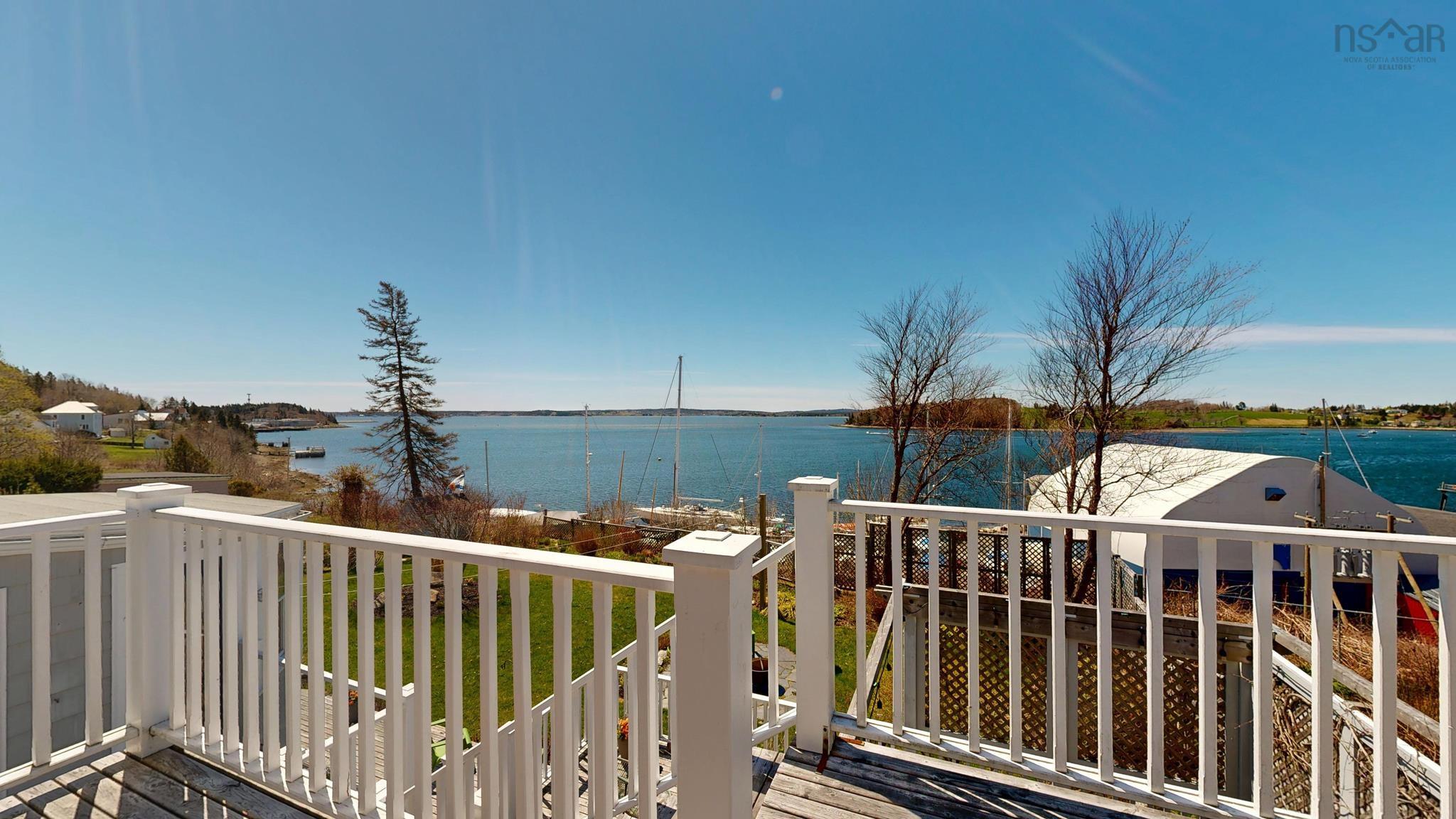 $1,329,000.00: 322 Pelham street Lunenburg, Lunenburg