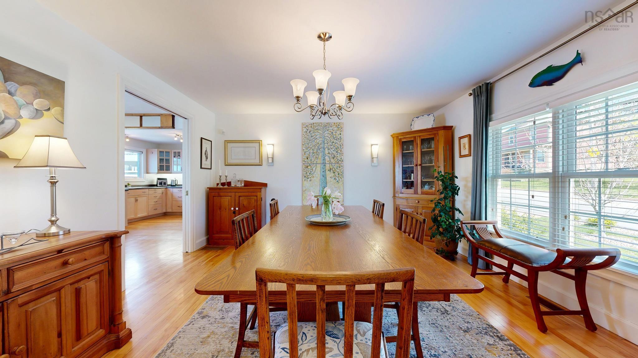 $1,329,000.00: 322 Pelham street Lunenburg, Lunenburg