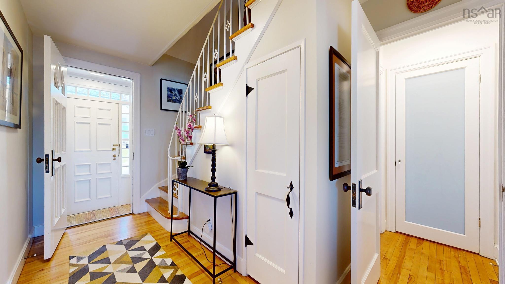 $1,329,000.00: 322 Pelham street Lunenburg, Lunenburg