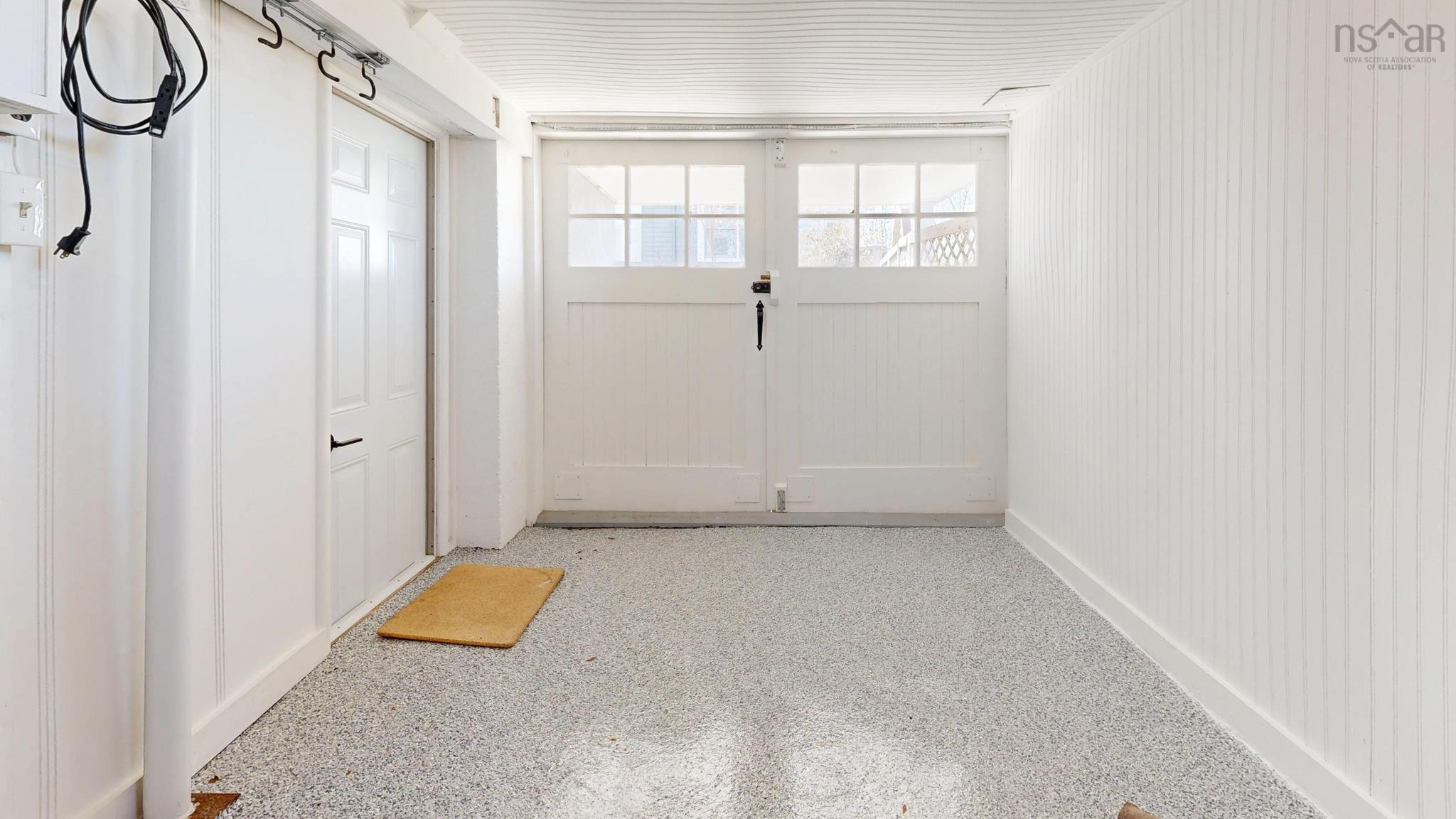 $1,329,000.00: 322 Pelham street Lunenburg, Lunenburg