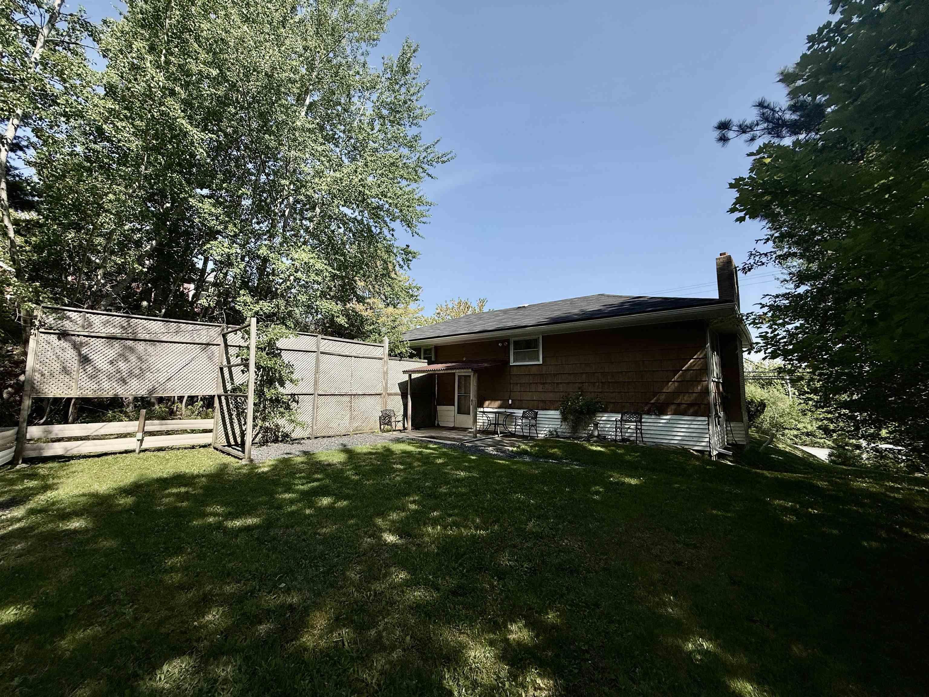 $549,900.00: 674 Hammonds Plains Road, Bedford