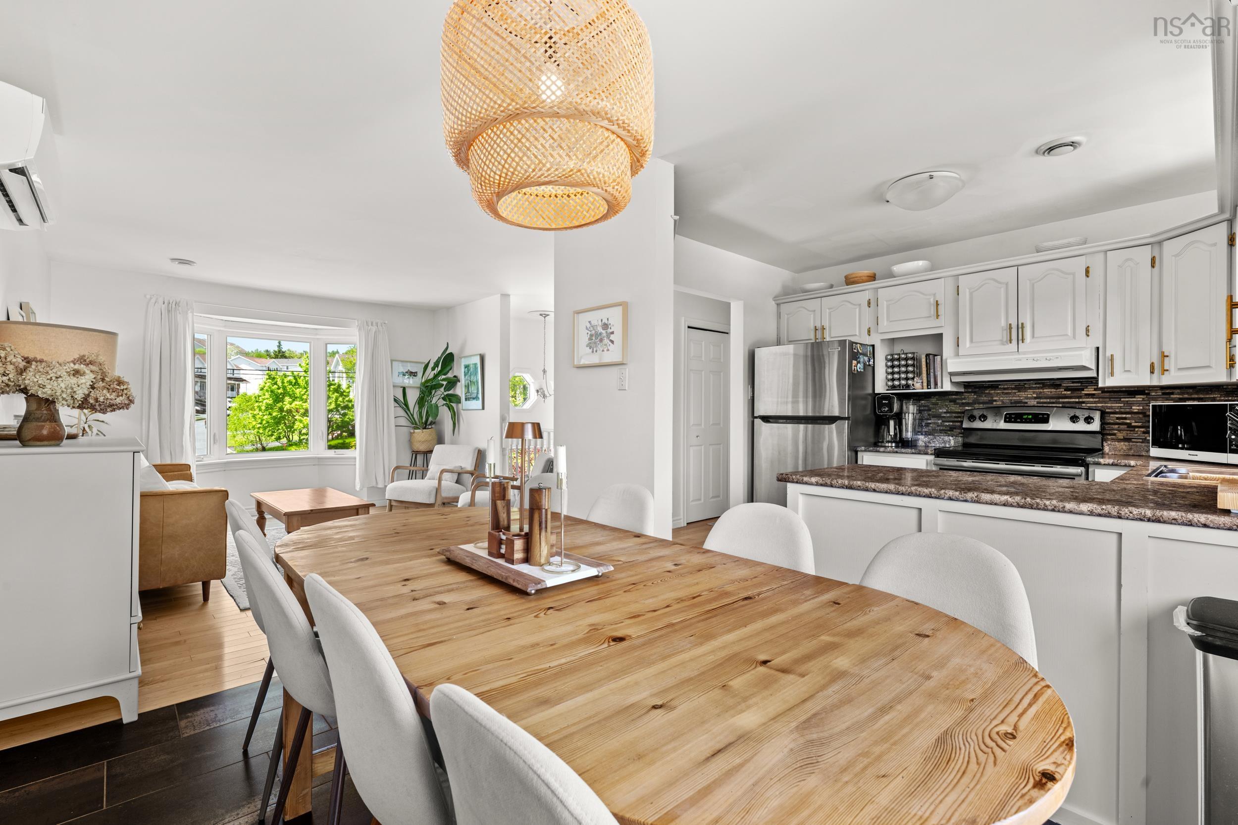 $555,000.00: 18 Old Lawrencetown Road, Dartmouth