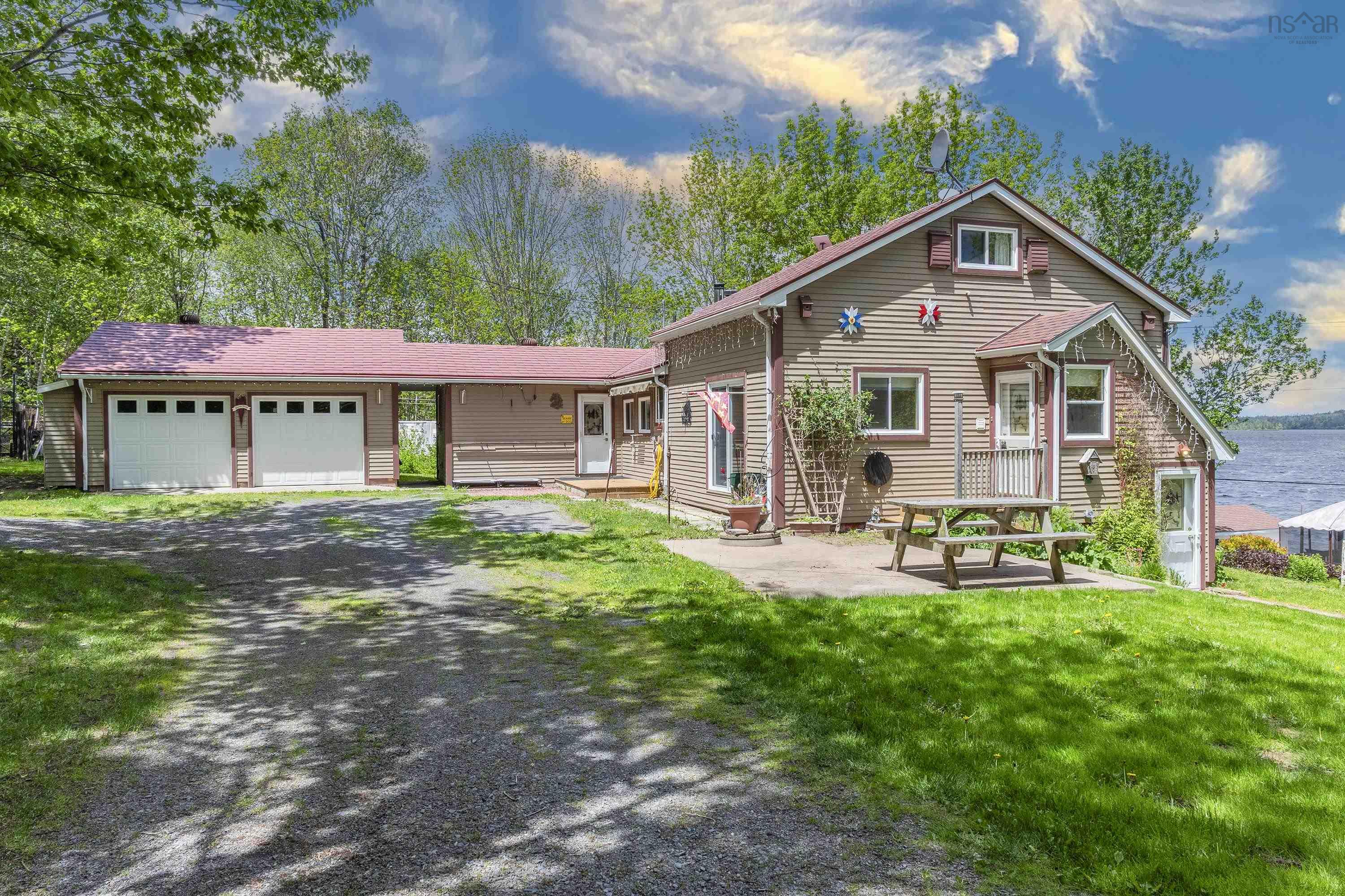 $599,900.00: 4784 Aylesford Road, Lake George