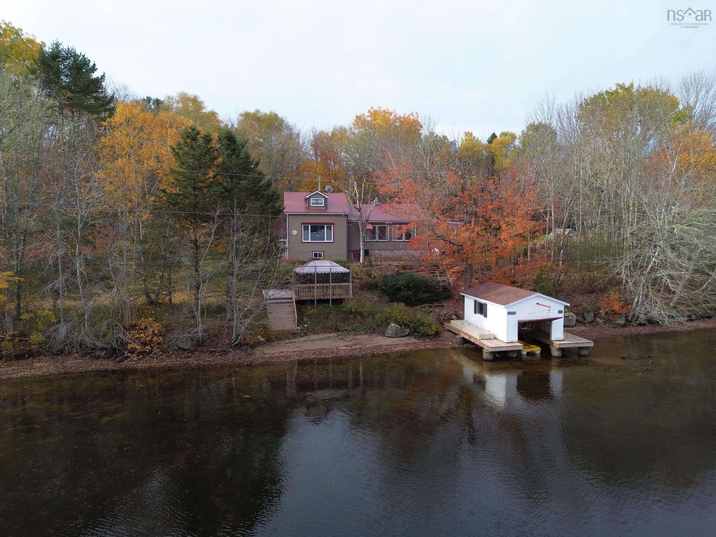 $599,900.00: 4784 Aylesford Road, Lake George