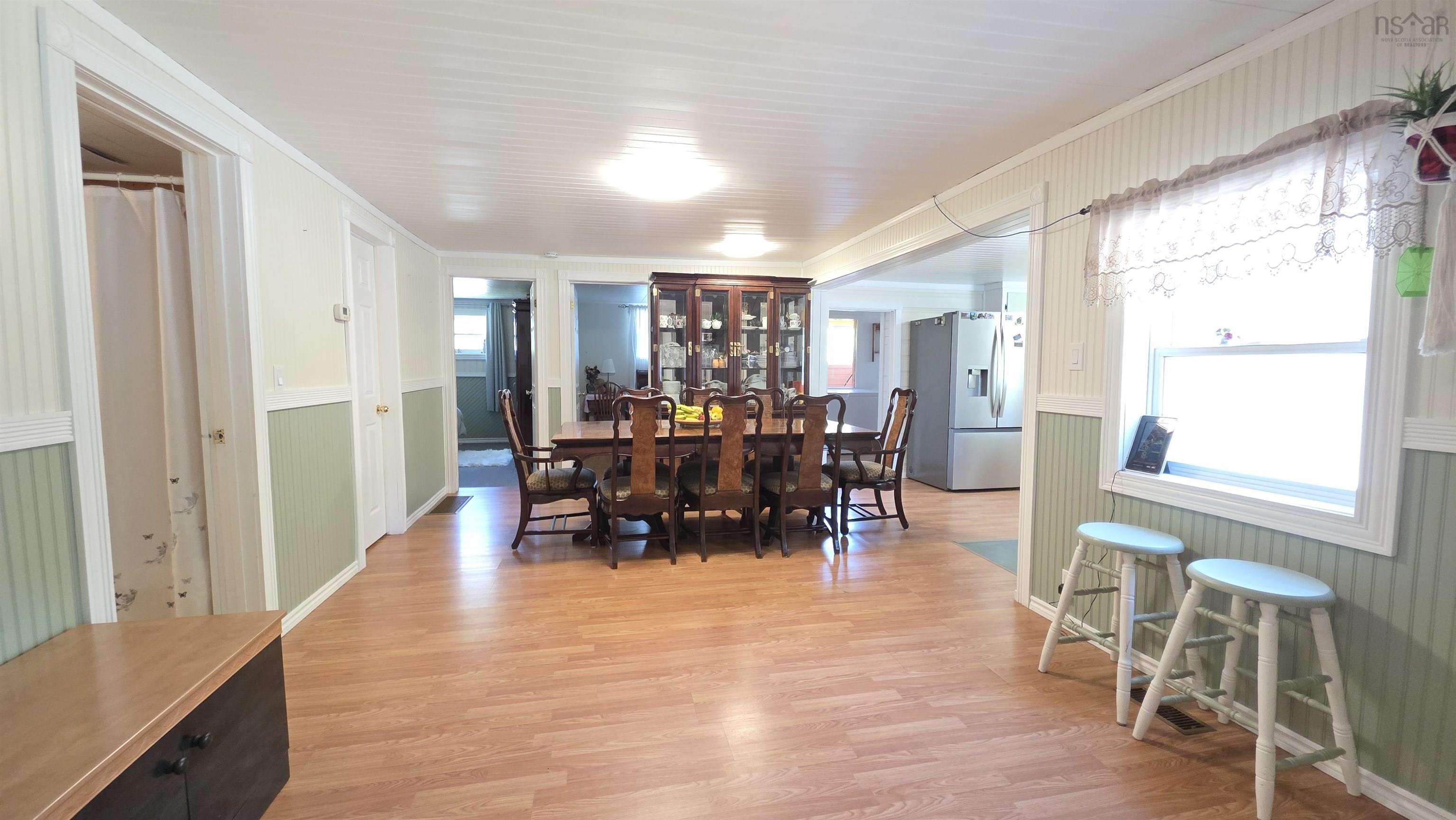 $429,500.00: 6148 Highway 208, North Brookfield