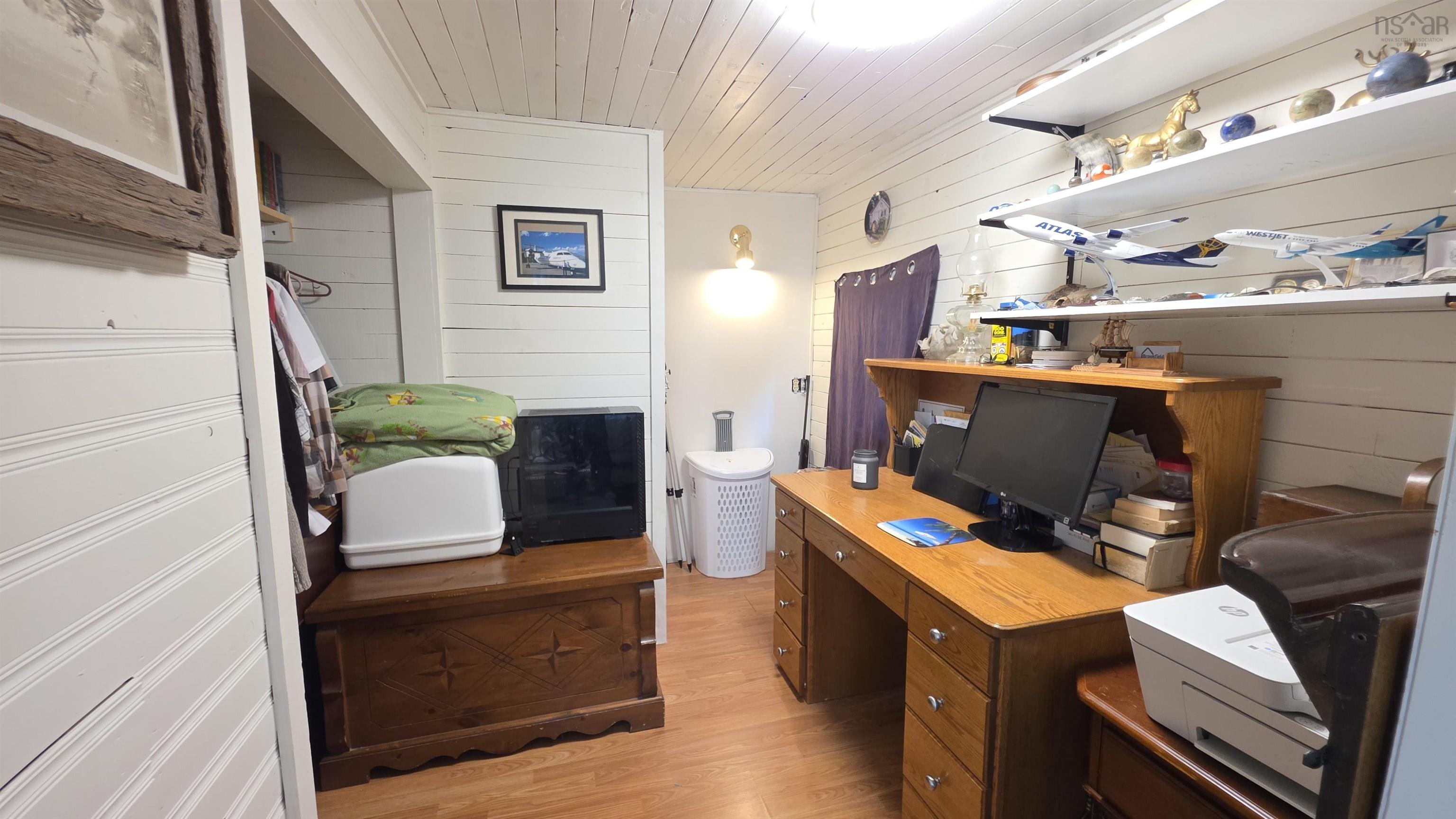 $429,500.00: 6148 Highway 208, North Brookfield