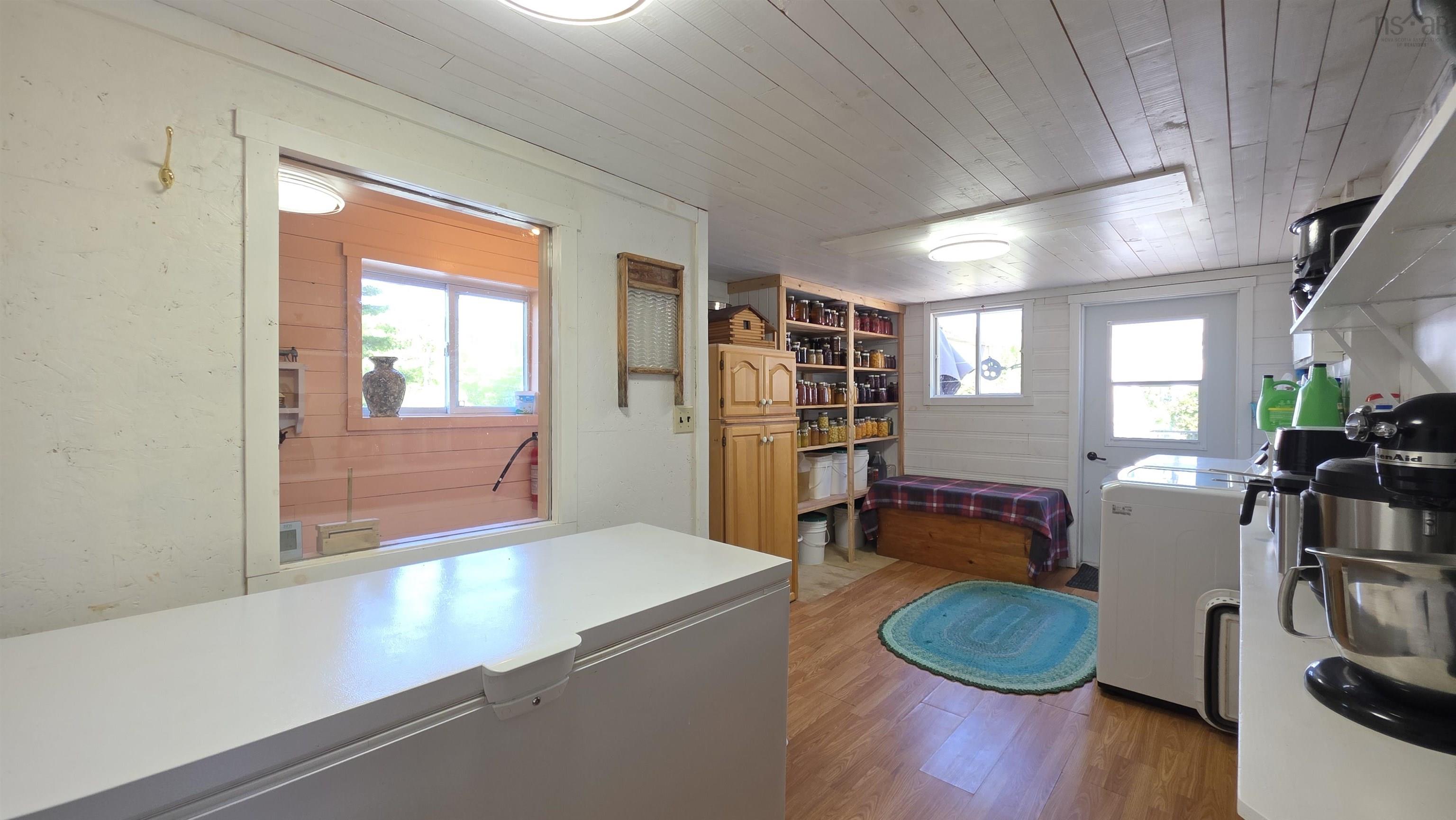 $429,500.00: 6148 Highway 208, North Brookfield