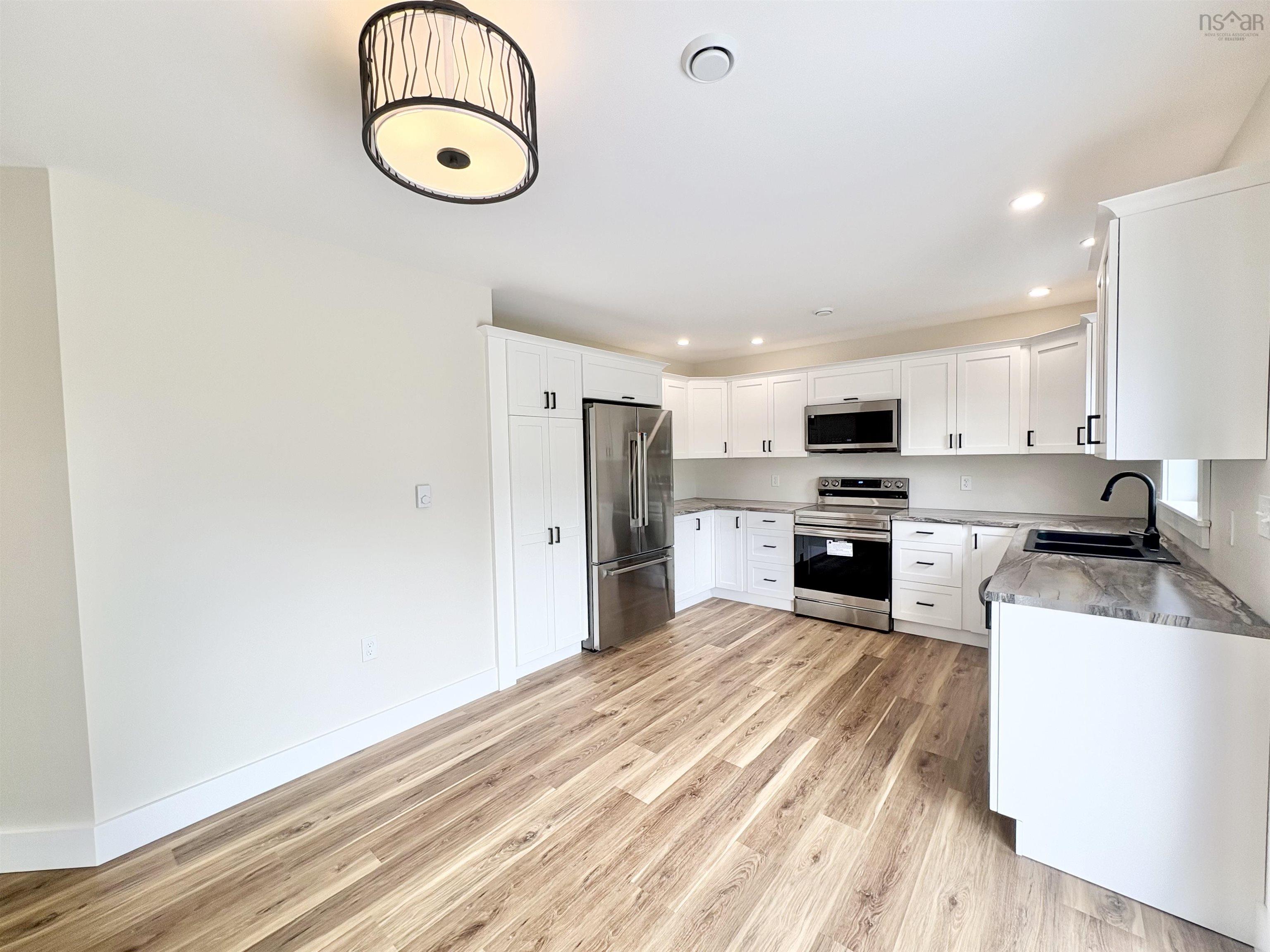 $338,000.00: 1921 Rundle