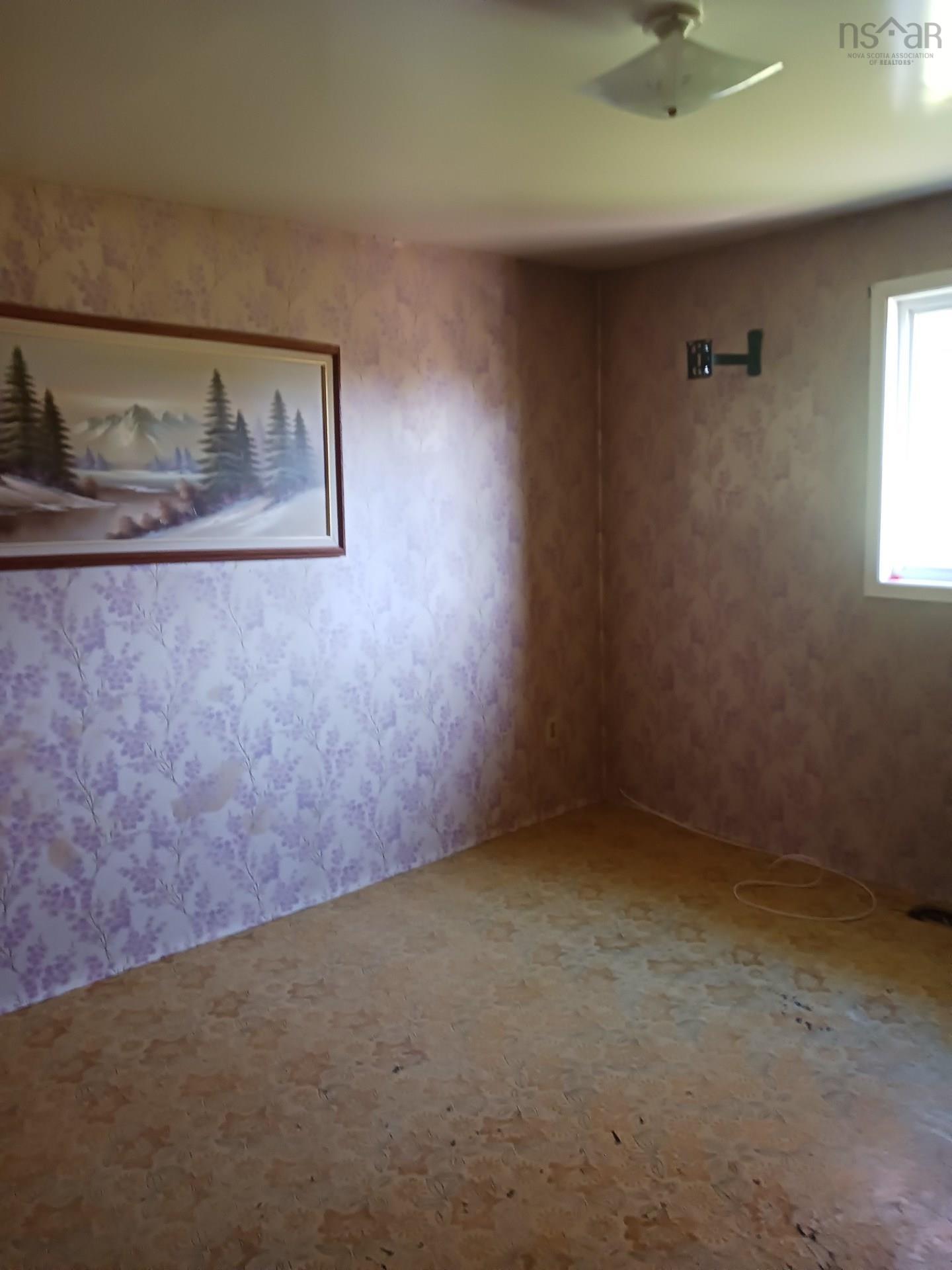 $99,000.00: 307 DONKIN Highway, Donkin