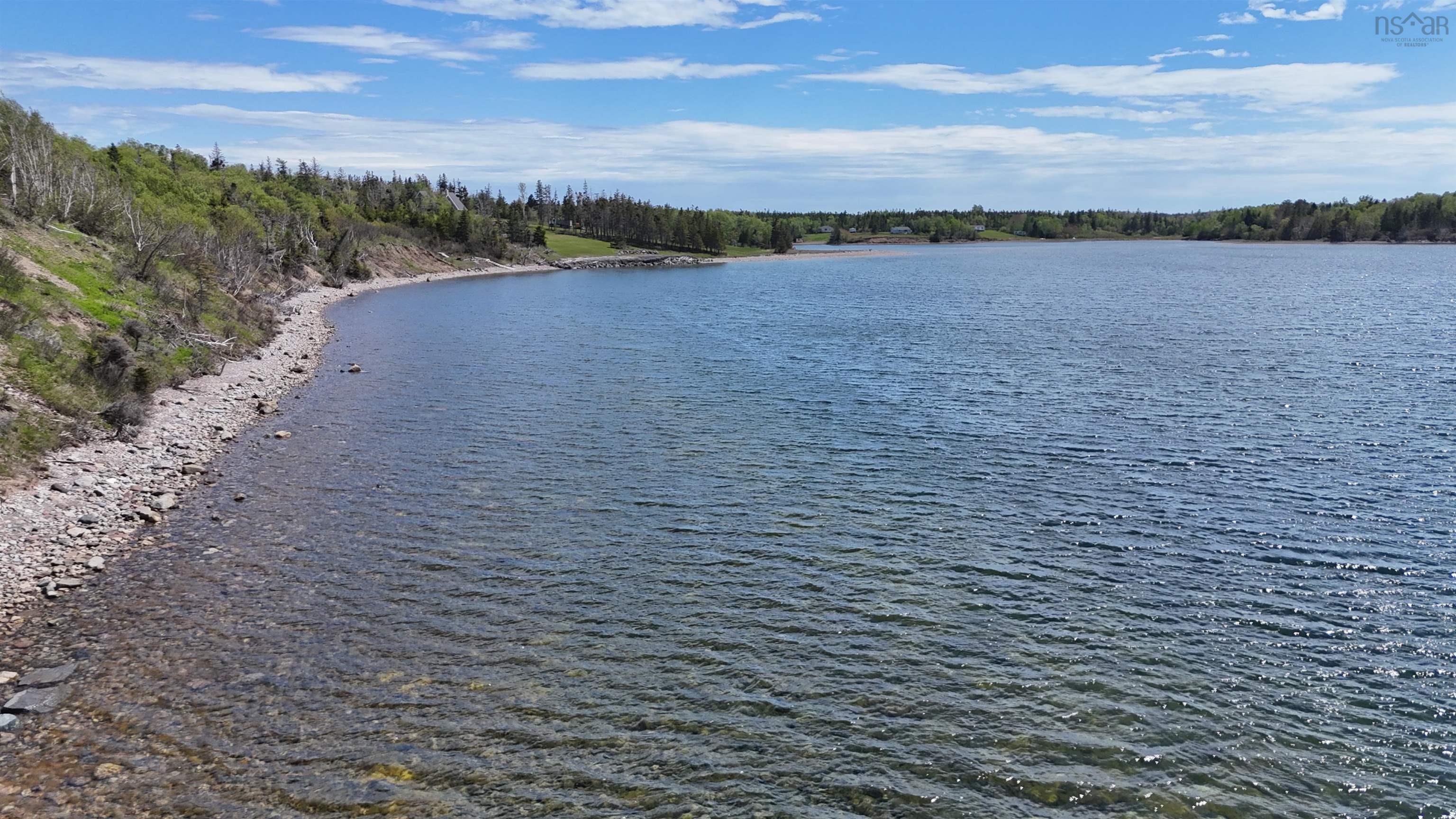 $150,000.00: 7.5 acre Highway 4, Red Islands
