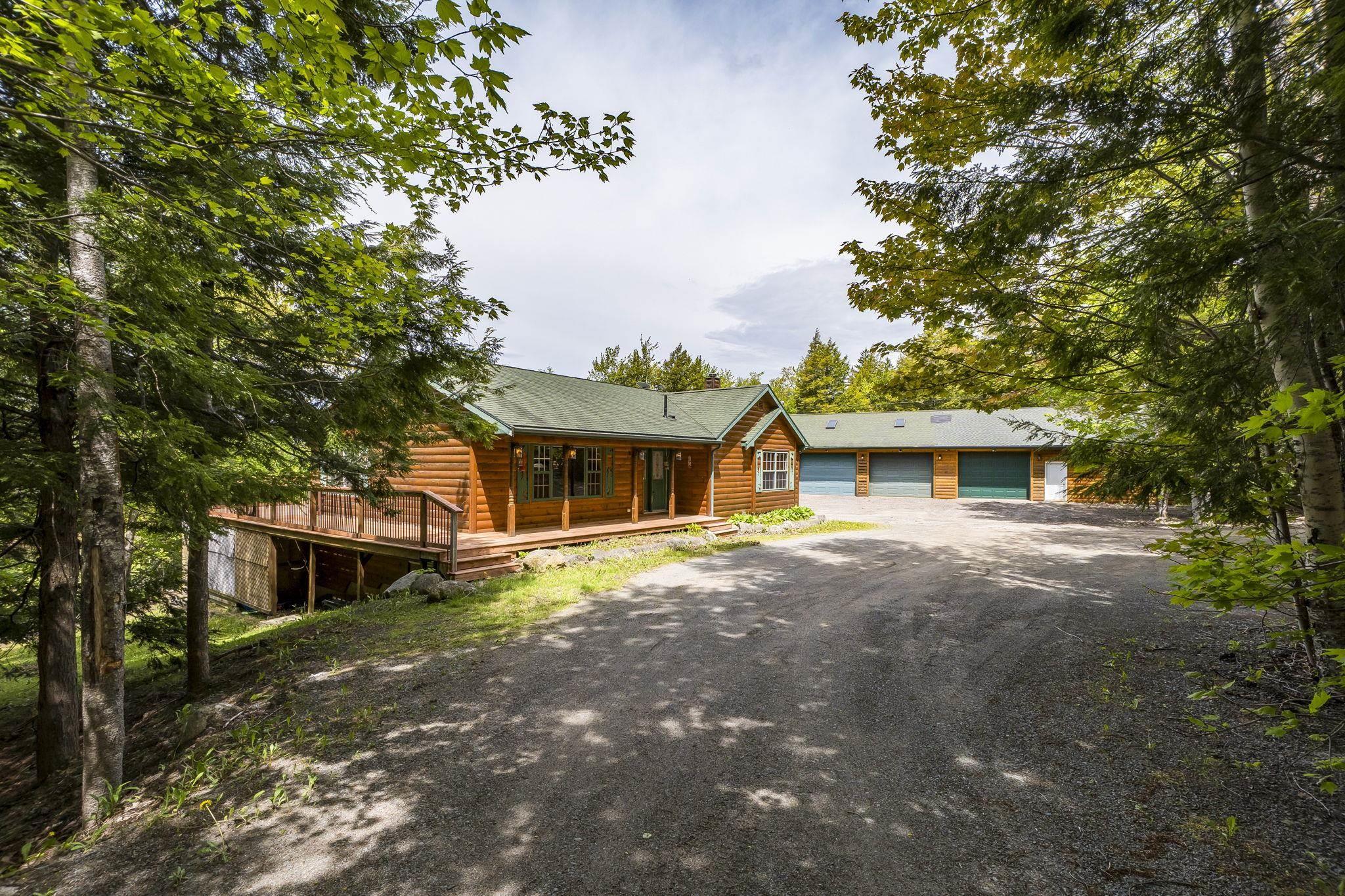 $975,000.00: 524 Summit Ridge Road, Vaughan