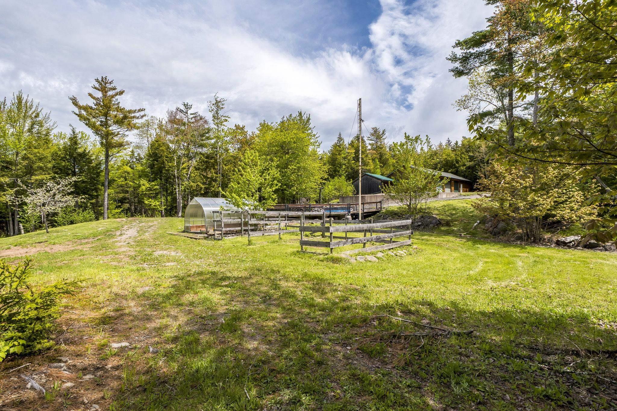 $975,000.00: 524 Summit Ridge Road, Vaughan