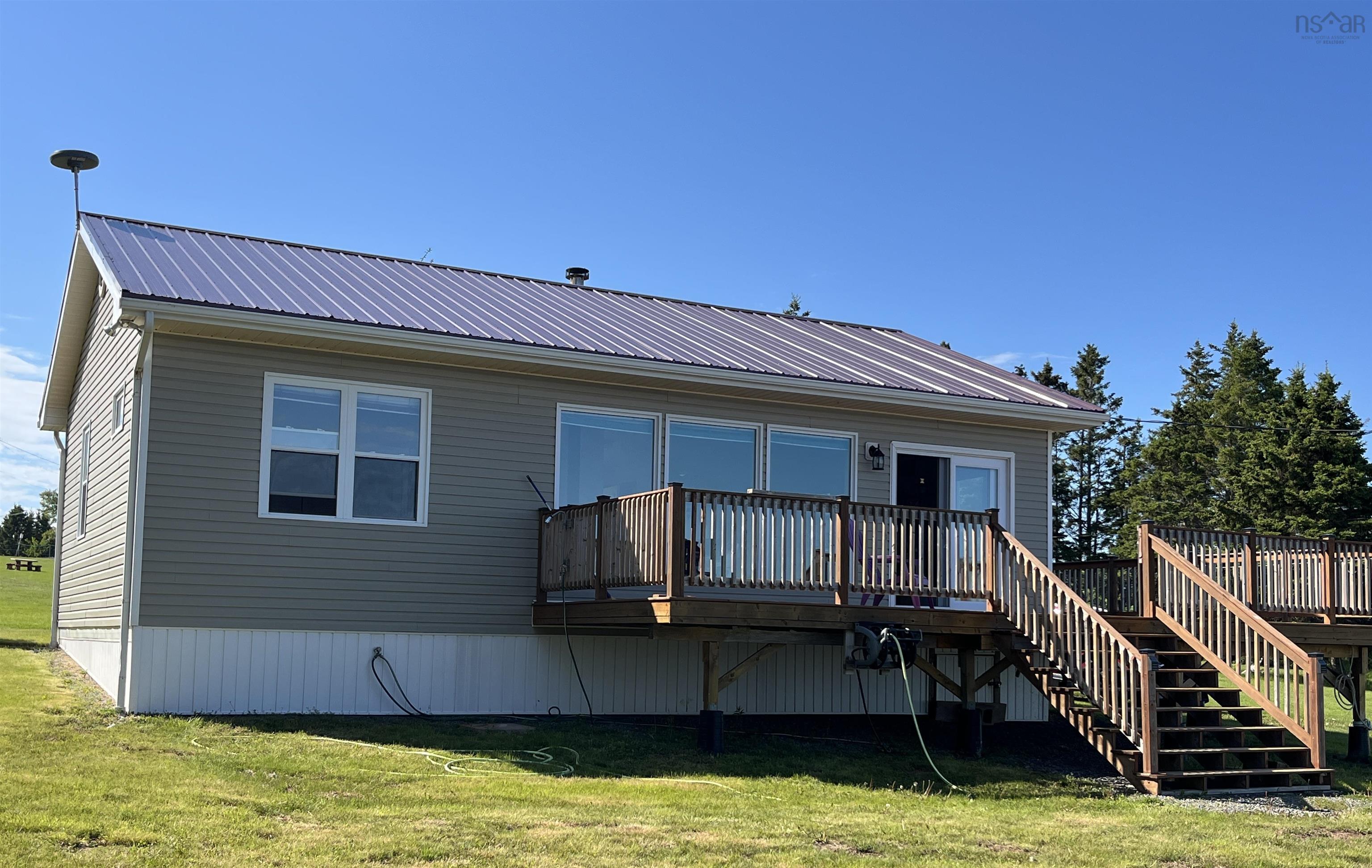 $379,900.00: 376 Smith Point Road, Fox Harbour