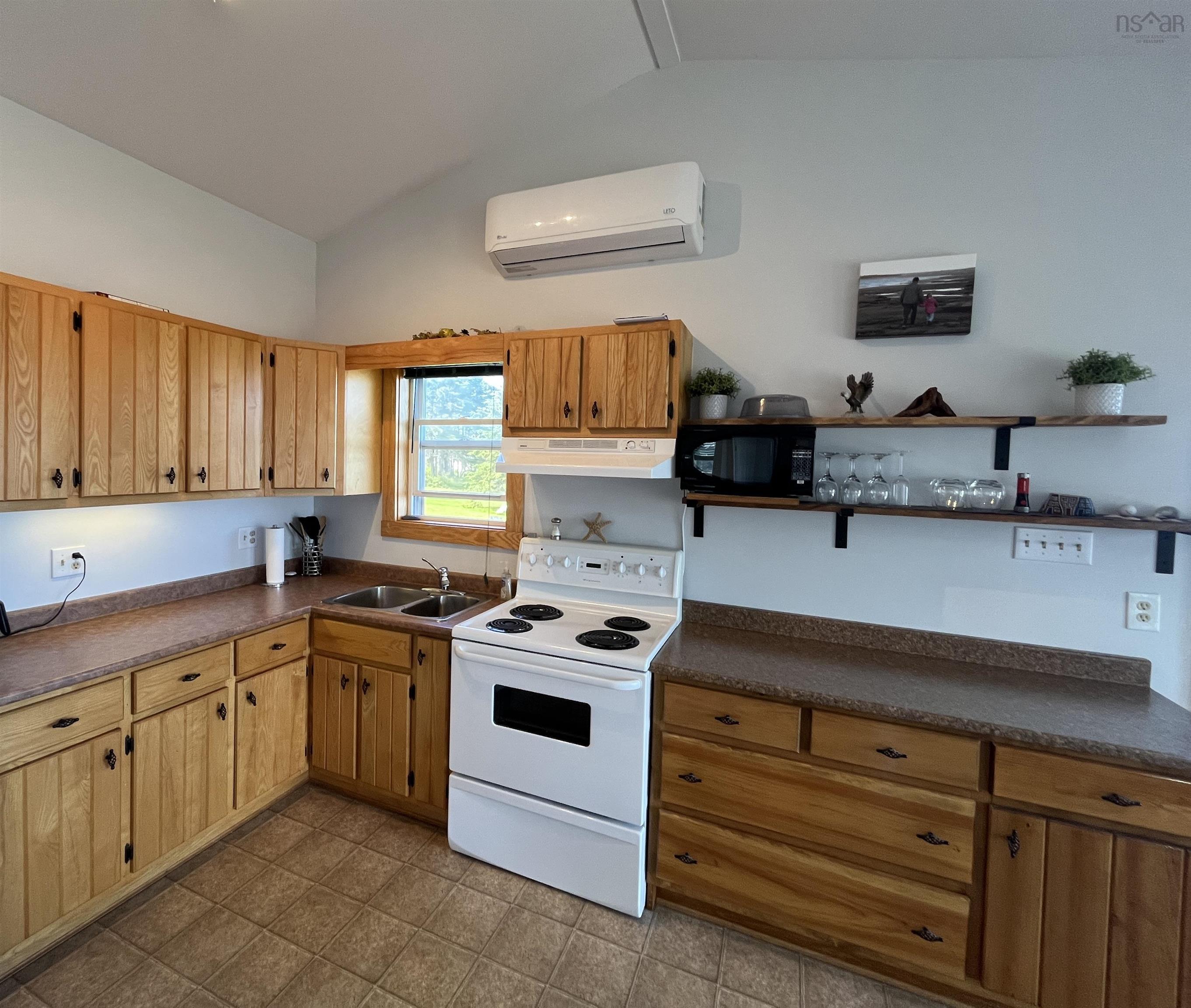 $379,900.00: 376 Smith Point Road, Fox Harbour