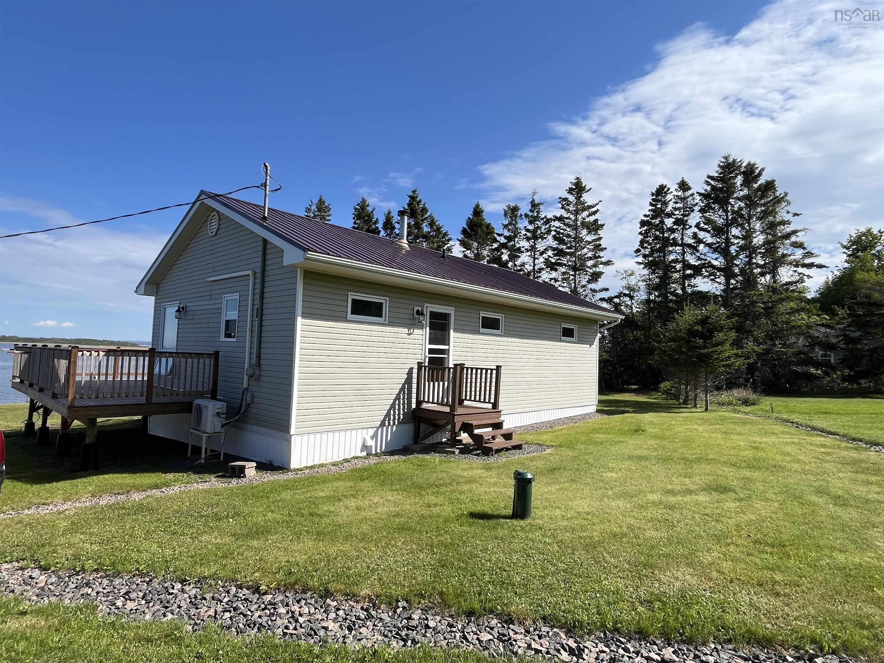 $379,900.00: 376 Smith Point Road, Fox Harbour