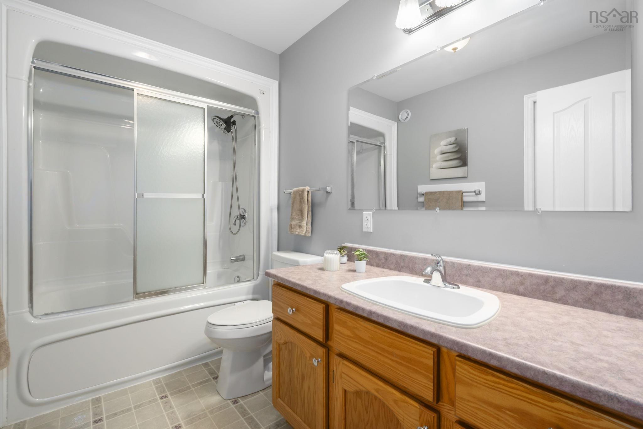 $519,000.00: 20 White Road, Enfield