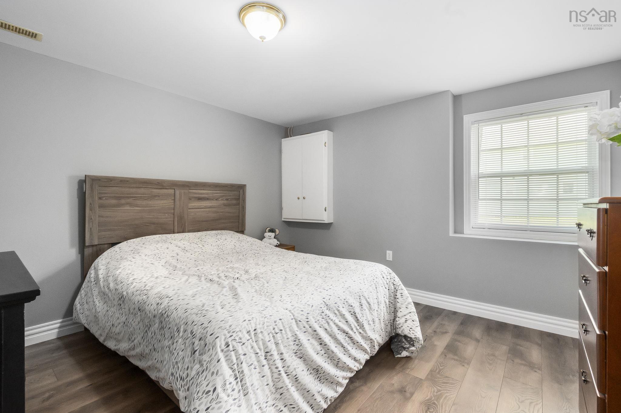 $519,000.00: 20 White Road, Enfield