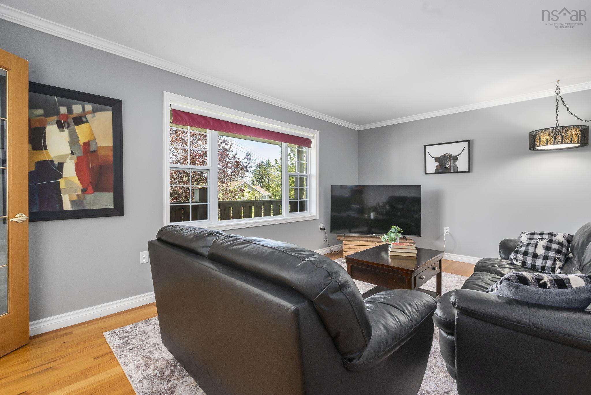 $519,000.00: 20 White Road, Enfield