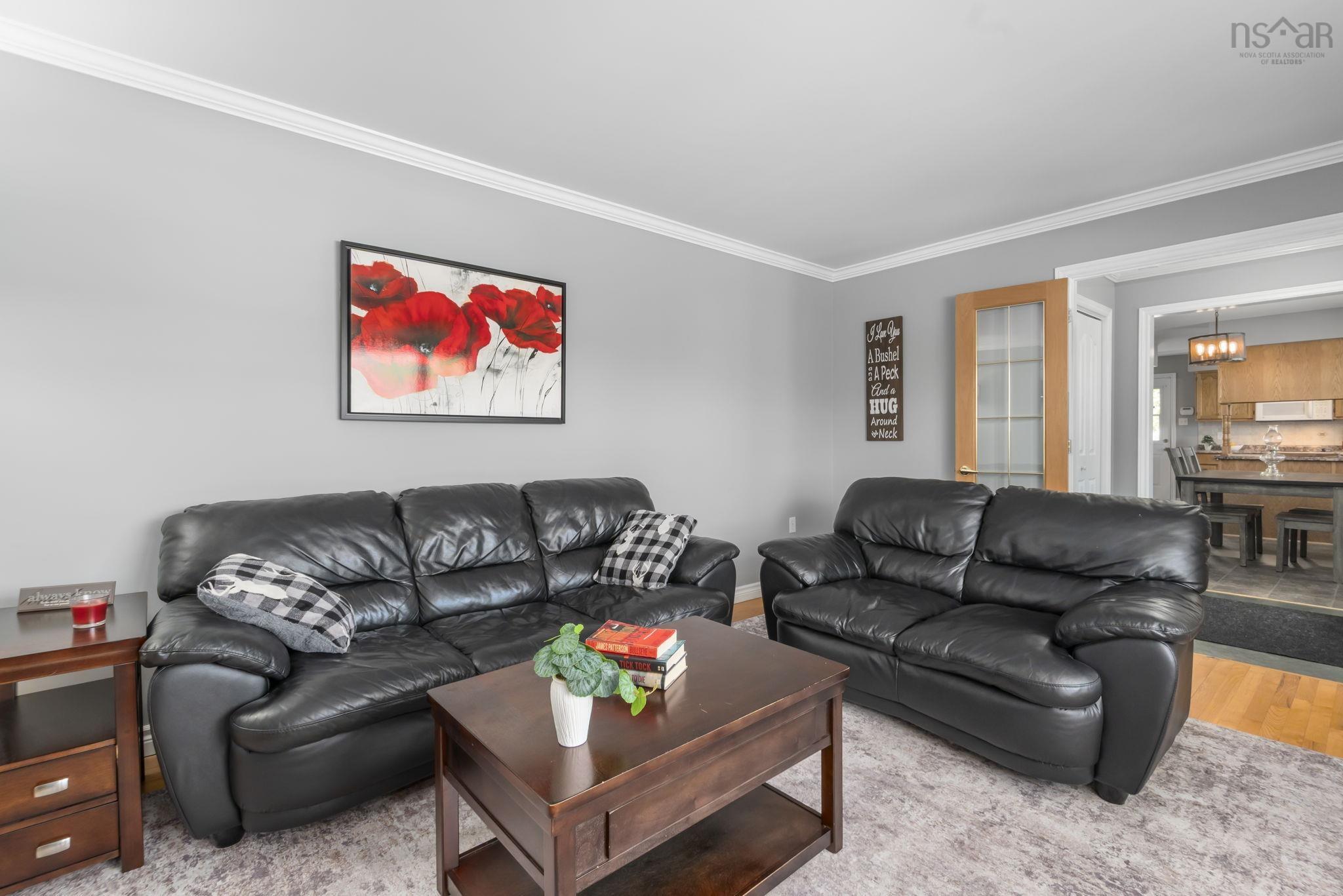 $519,000.00: 20 White Road, Enfield