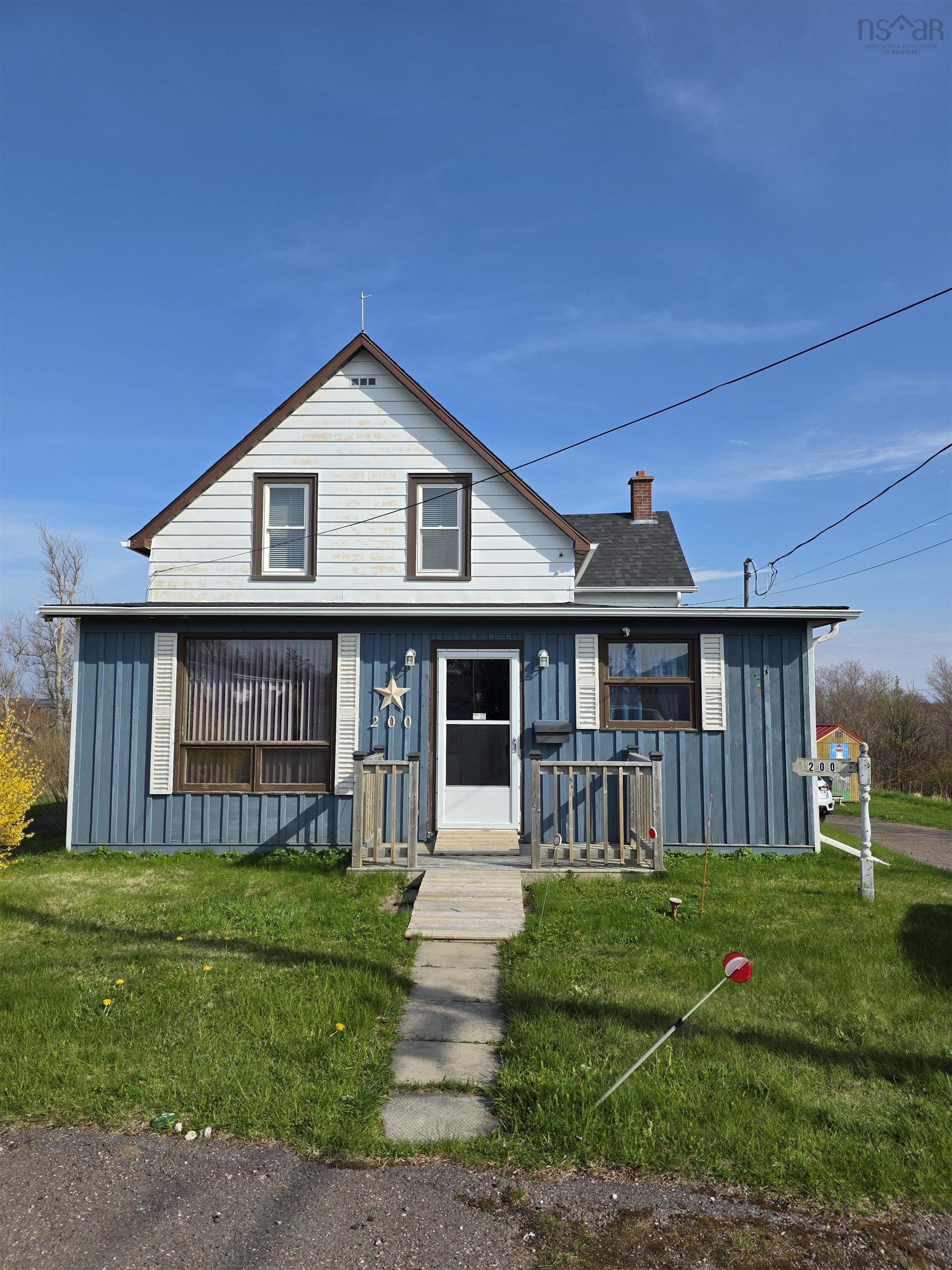 $152,000.00: 200 Maple Avenue, Glace Bay