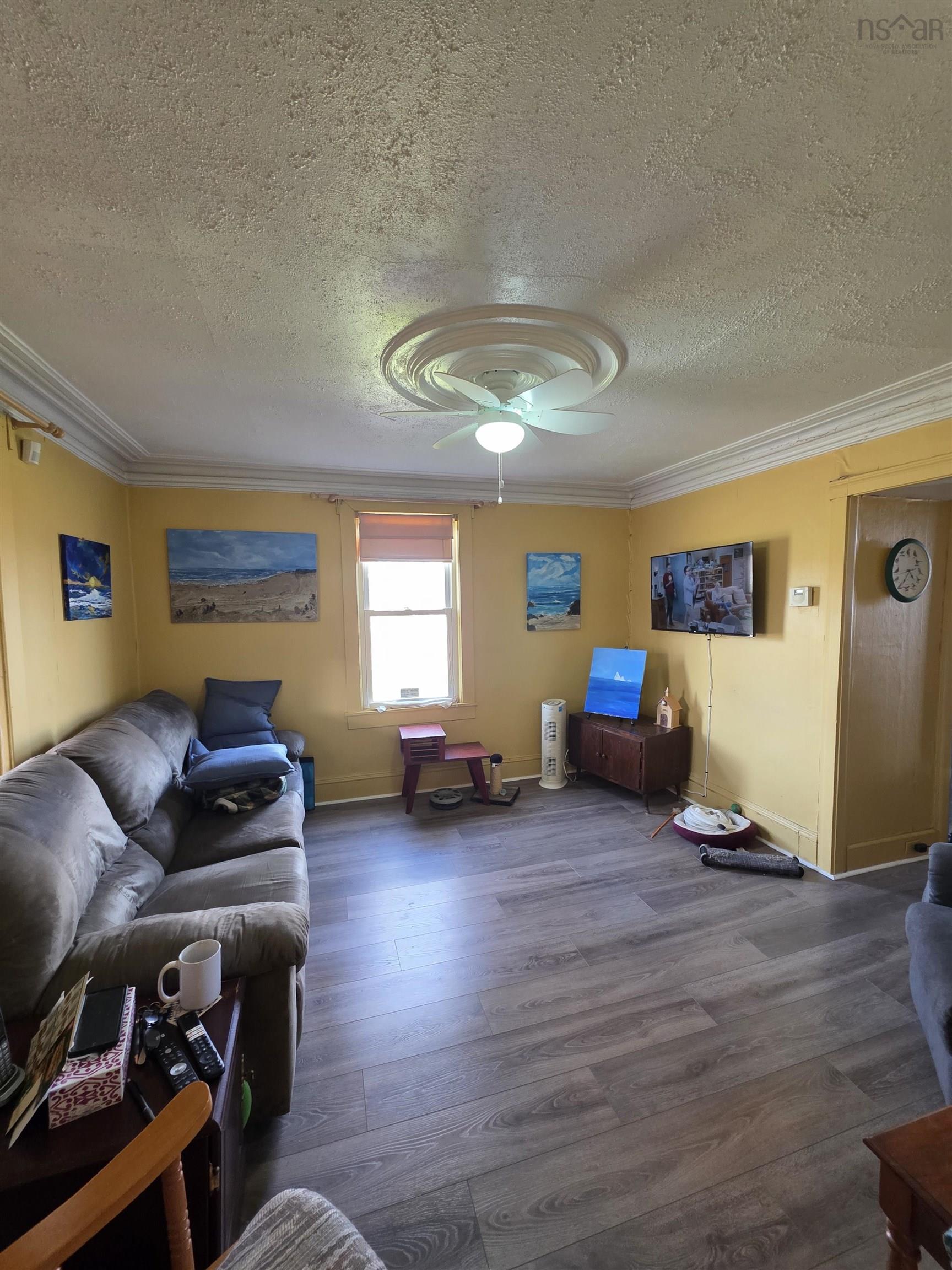 $152,000.00: 200 Maple Avenue, Glace Bay