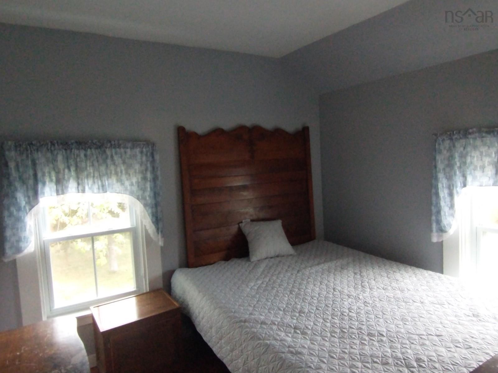 $408,900.00: 4308 HIGHWAY 2, Upper Economy