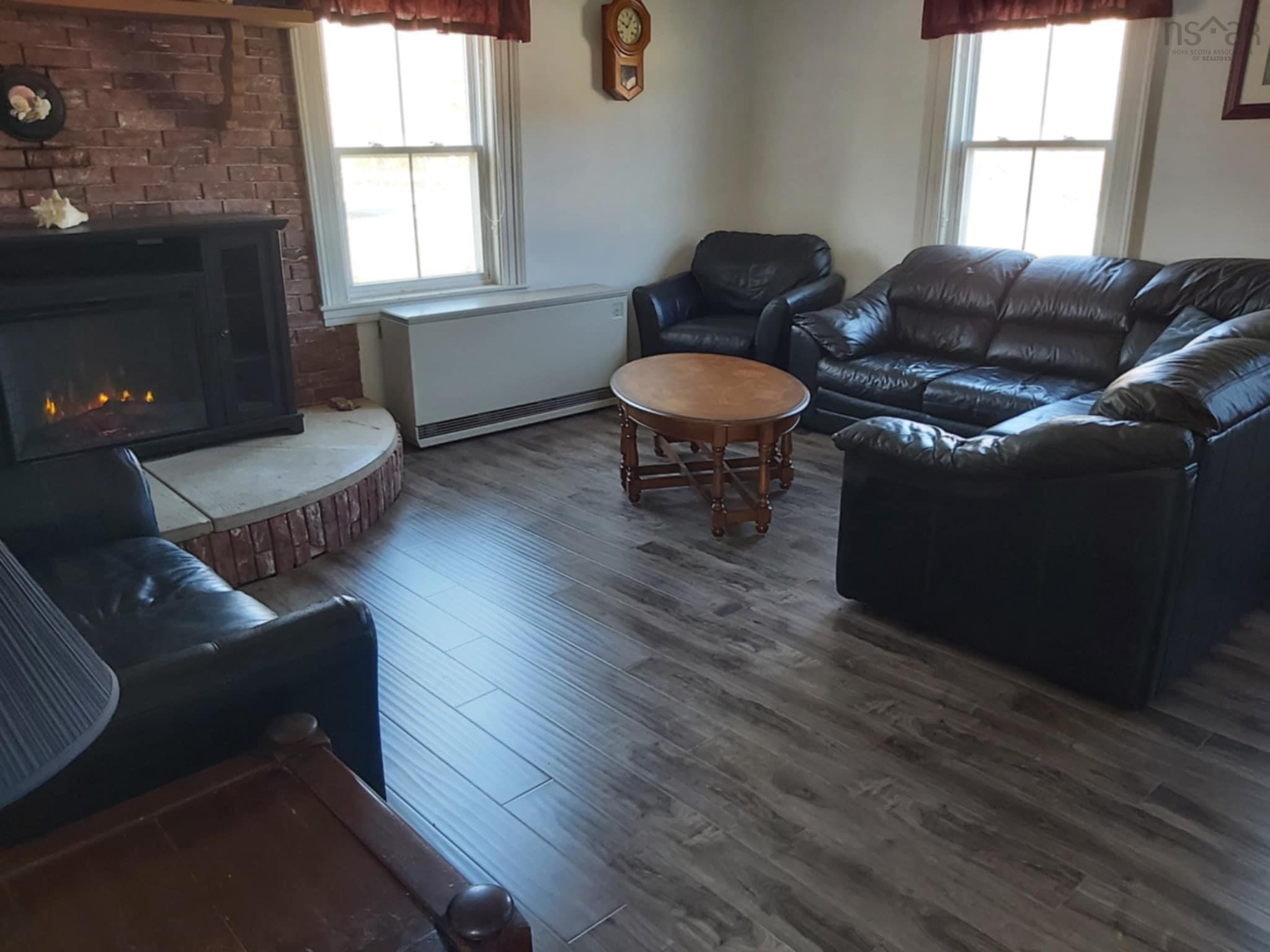 $408,900.00: 4308 HIGHWAY 2, Upper Economy