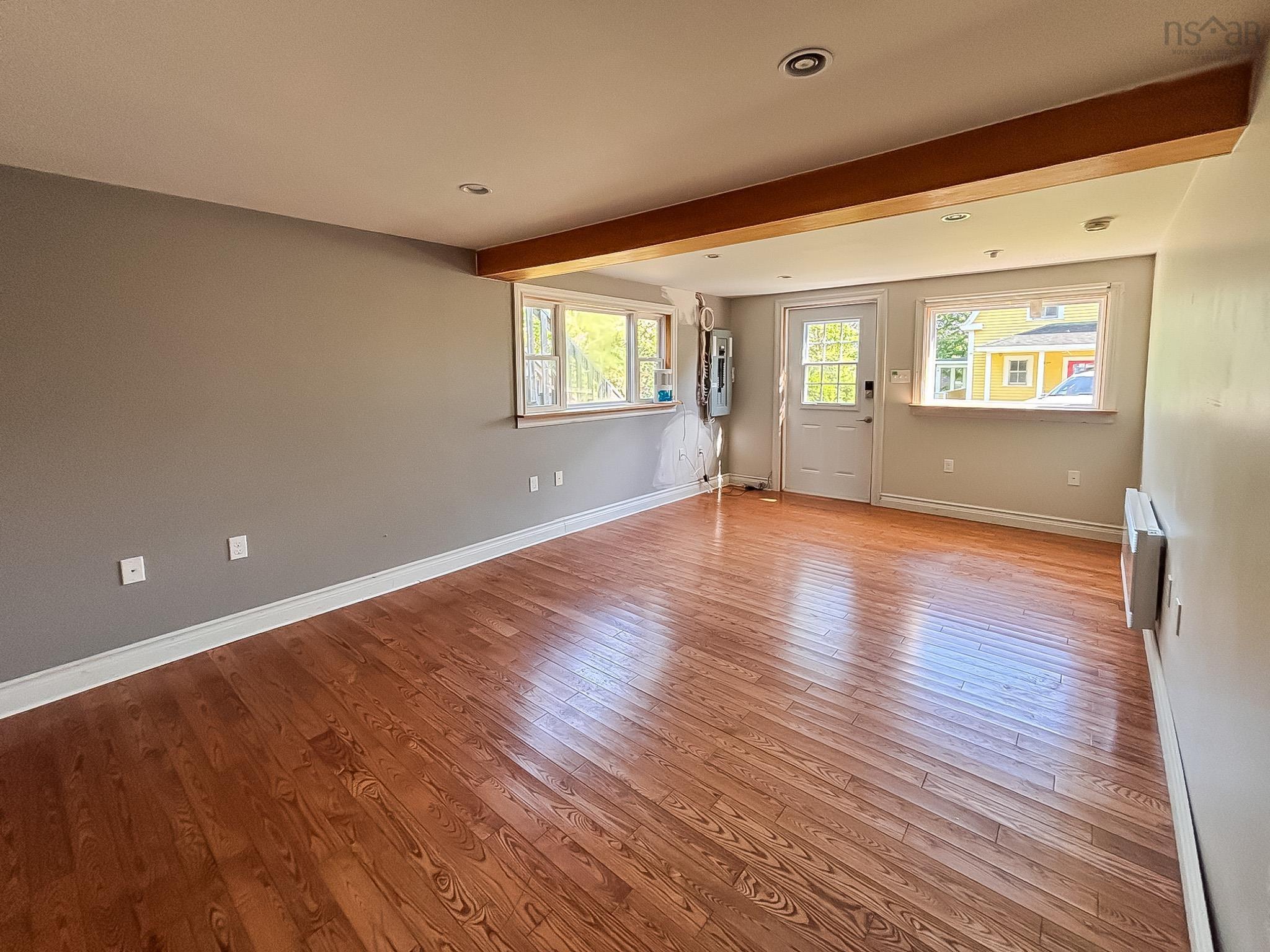 $639,000.00: 13594 Highway 3, Dayspring