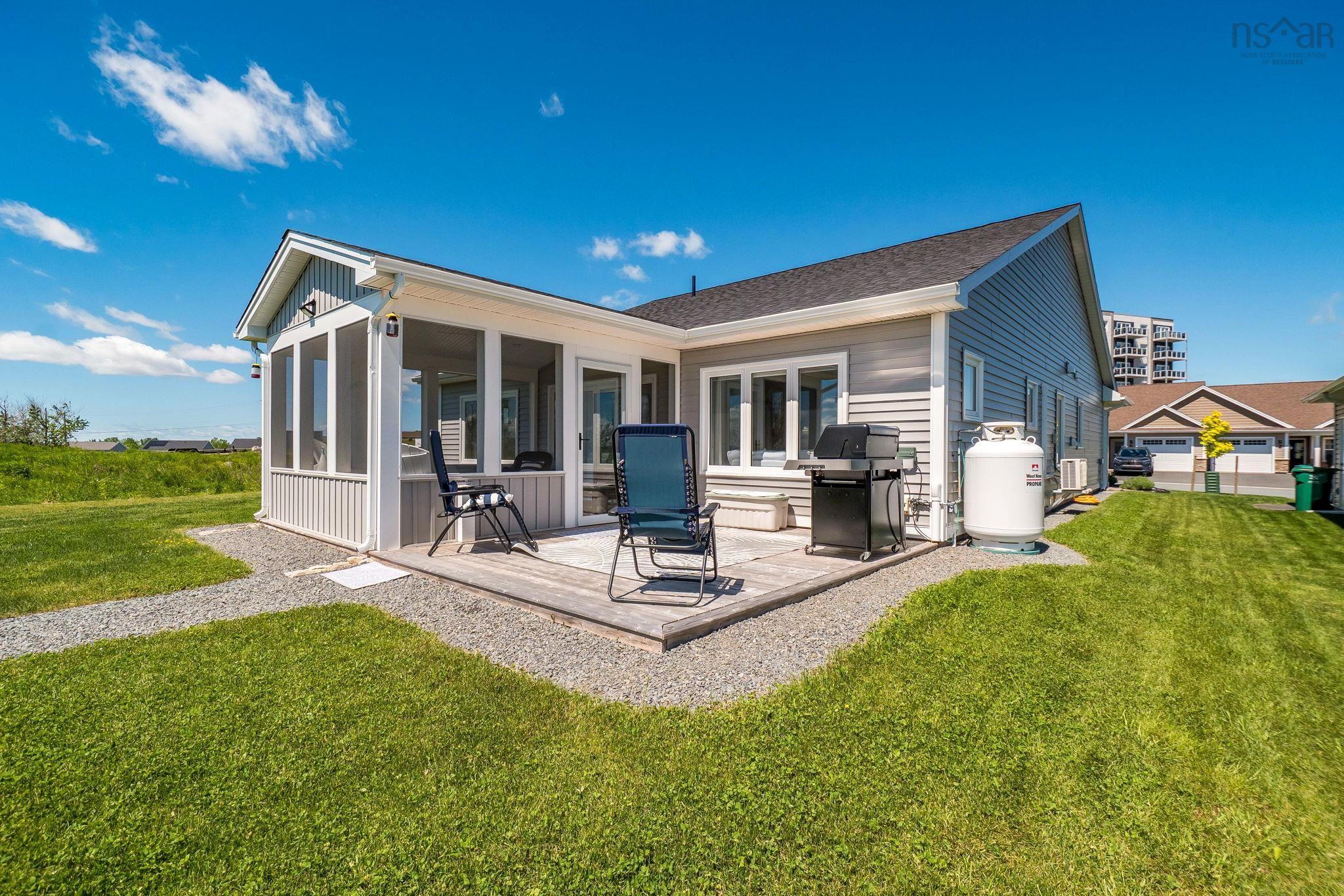 $649,500.00: 55 Community Way, Garlands Crossing