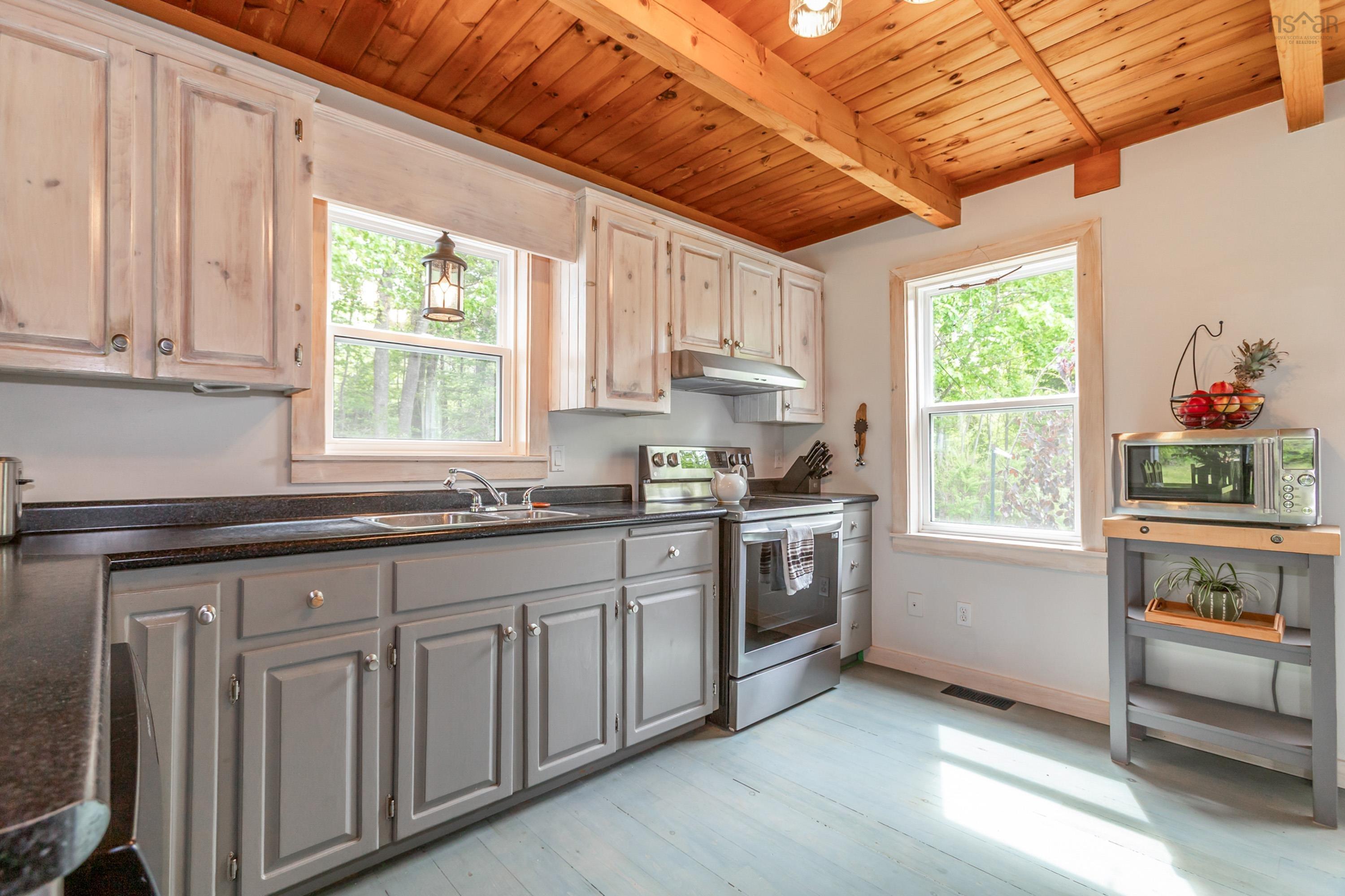 $599,000.00: 221 Naugler Road, Pine Grove