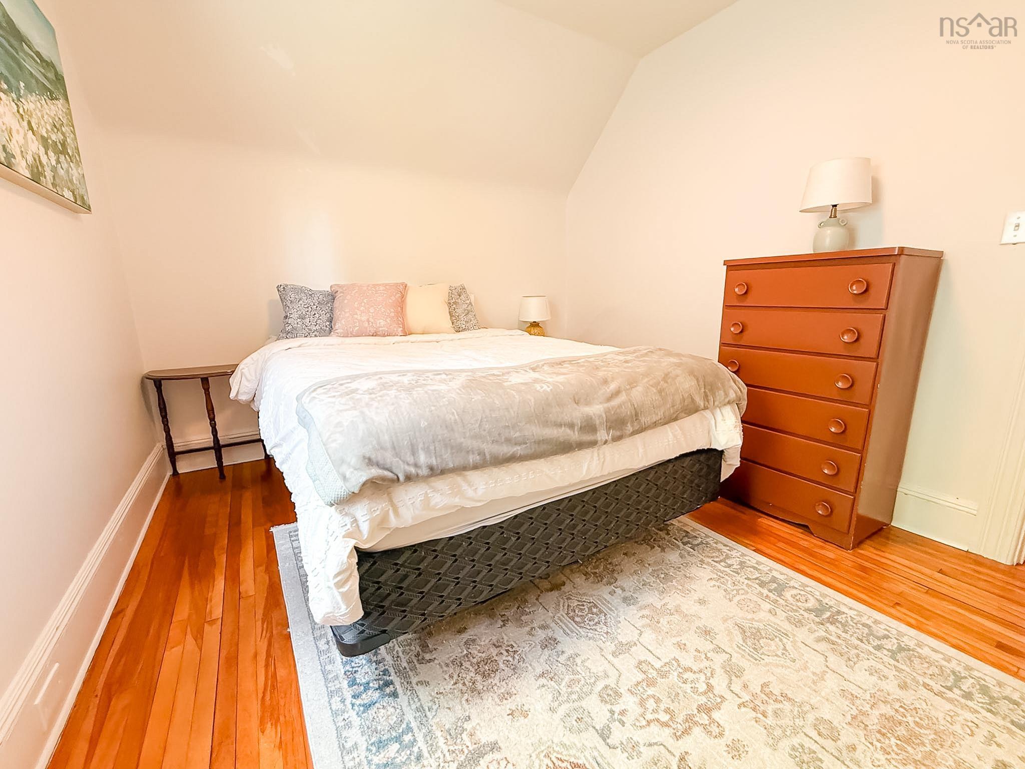 $314,999.00: 17 St Peters Road, Sydney