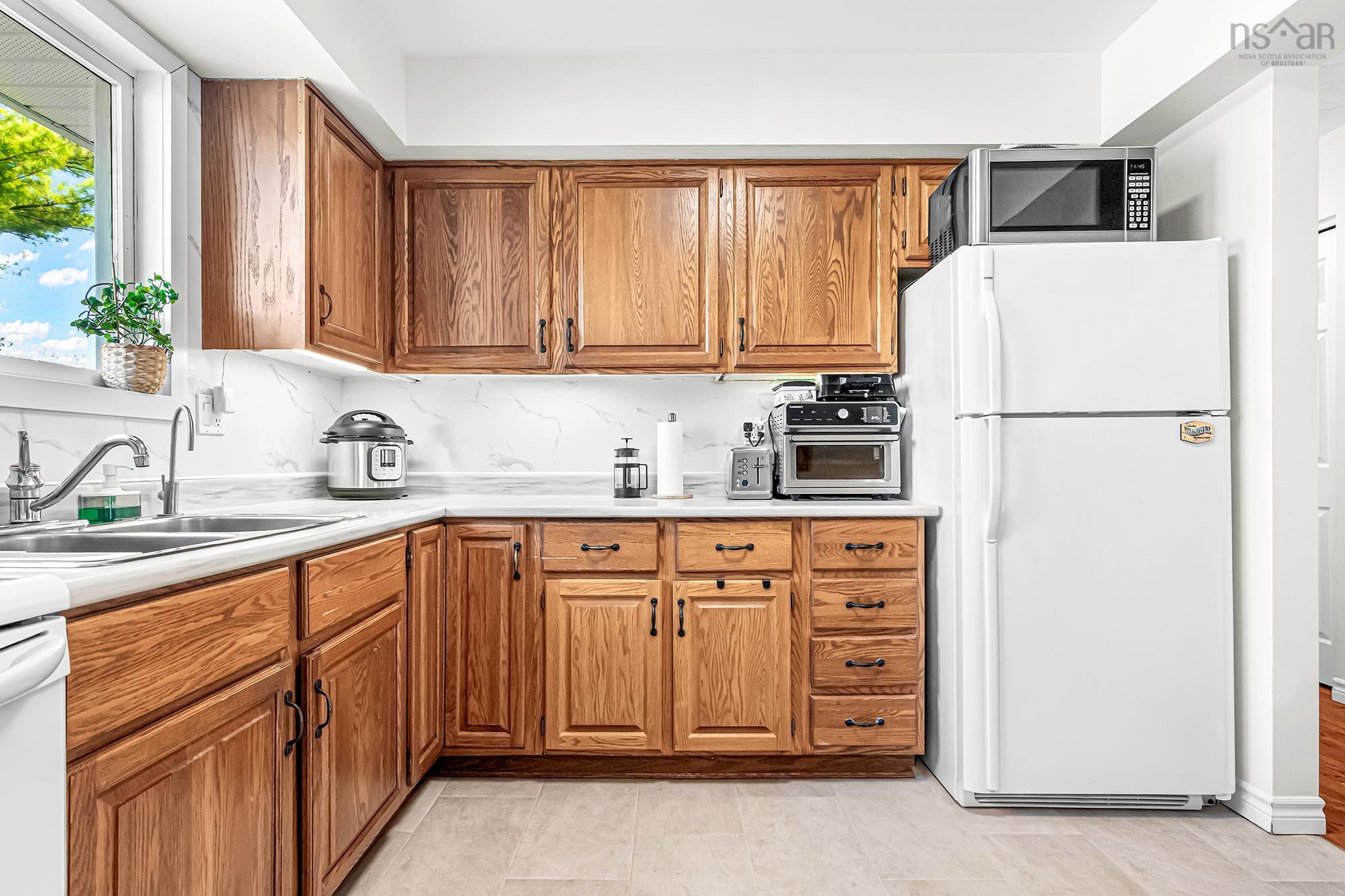 $549,900.00: 222 Churchill Downs Circle, Lower Sackville