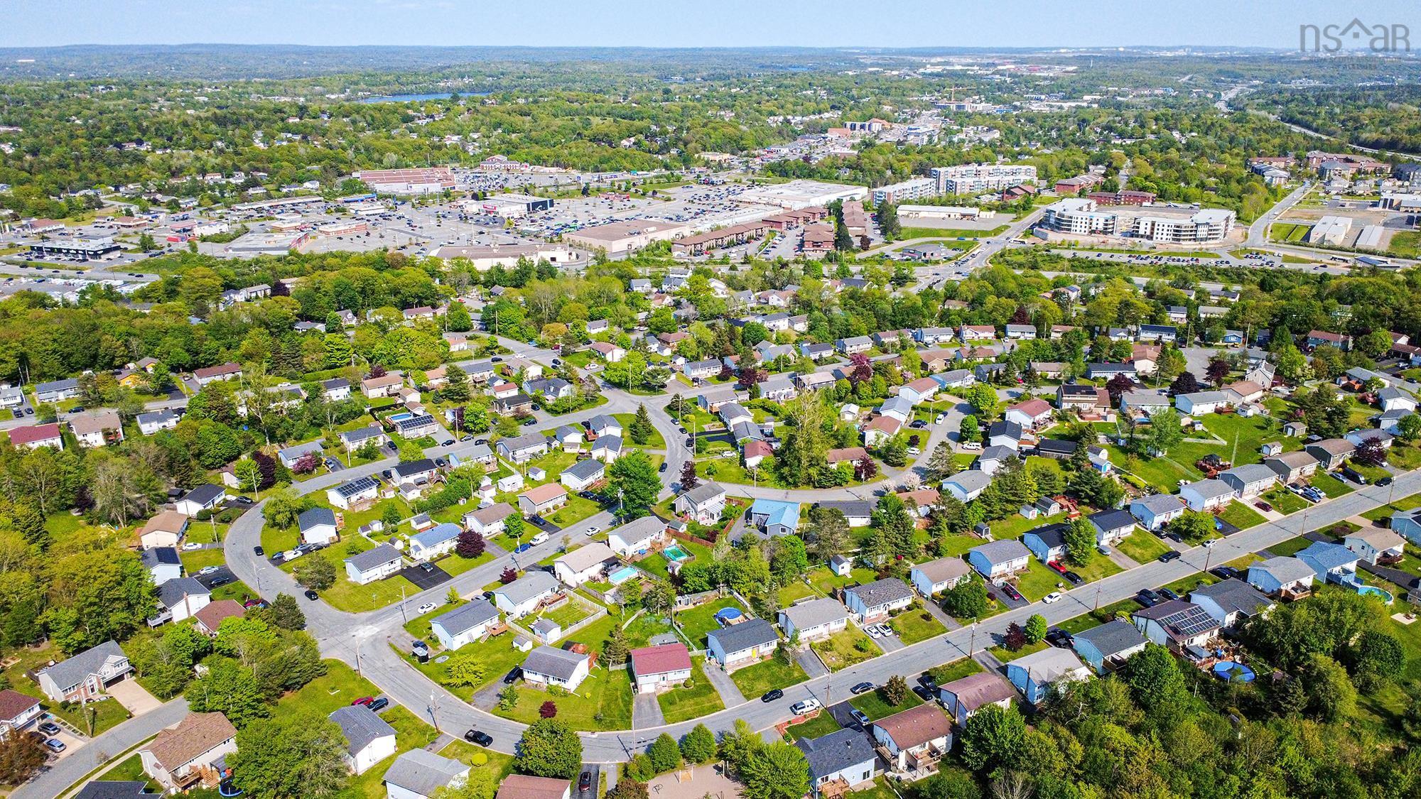 $549,900.00: 222 Churchill Downs Circle, Lower Sackville