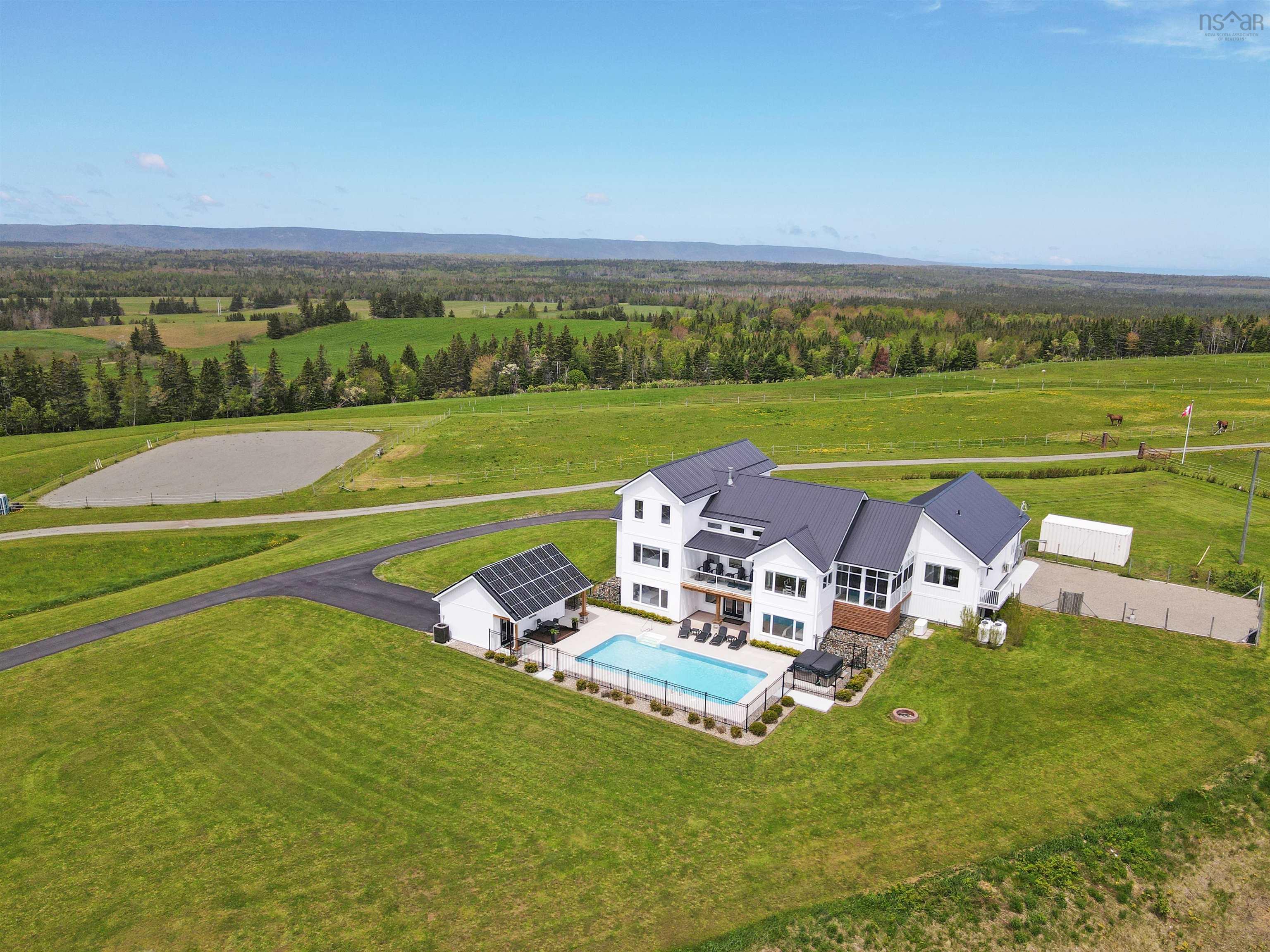 $1,465,000.00: 2000 Hillside Boularderie Road, Hillside Boularderie