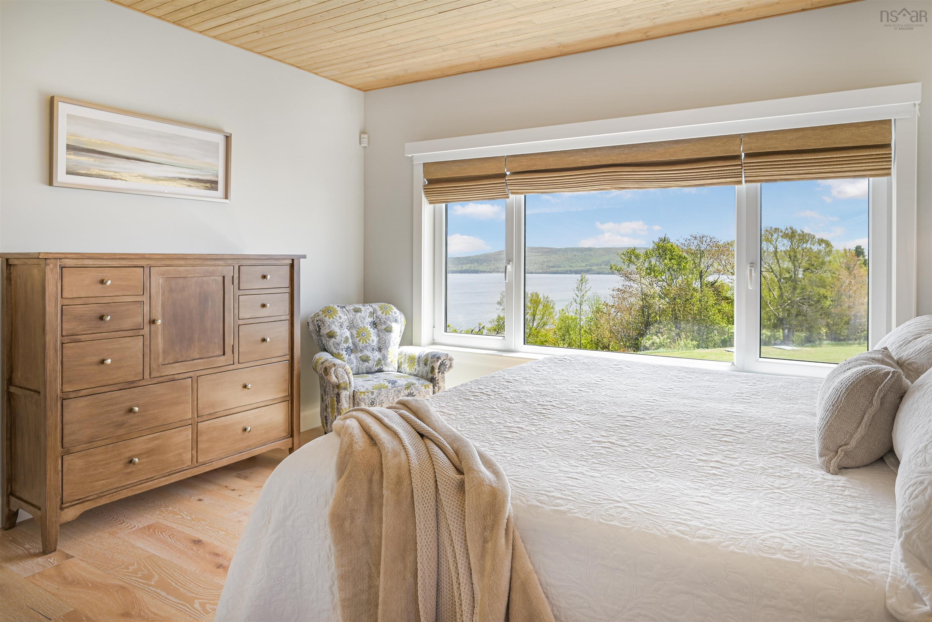 $1,465,000.00: 2000 Hillside Boularderie Road, Hillside Boularderie