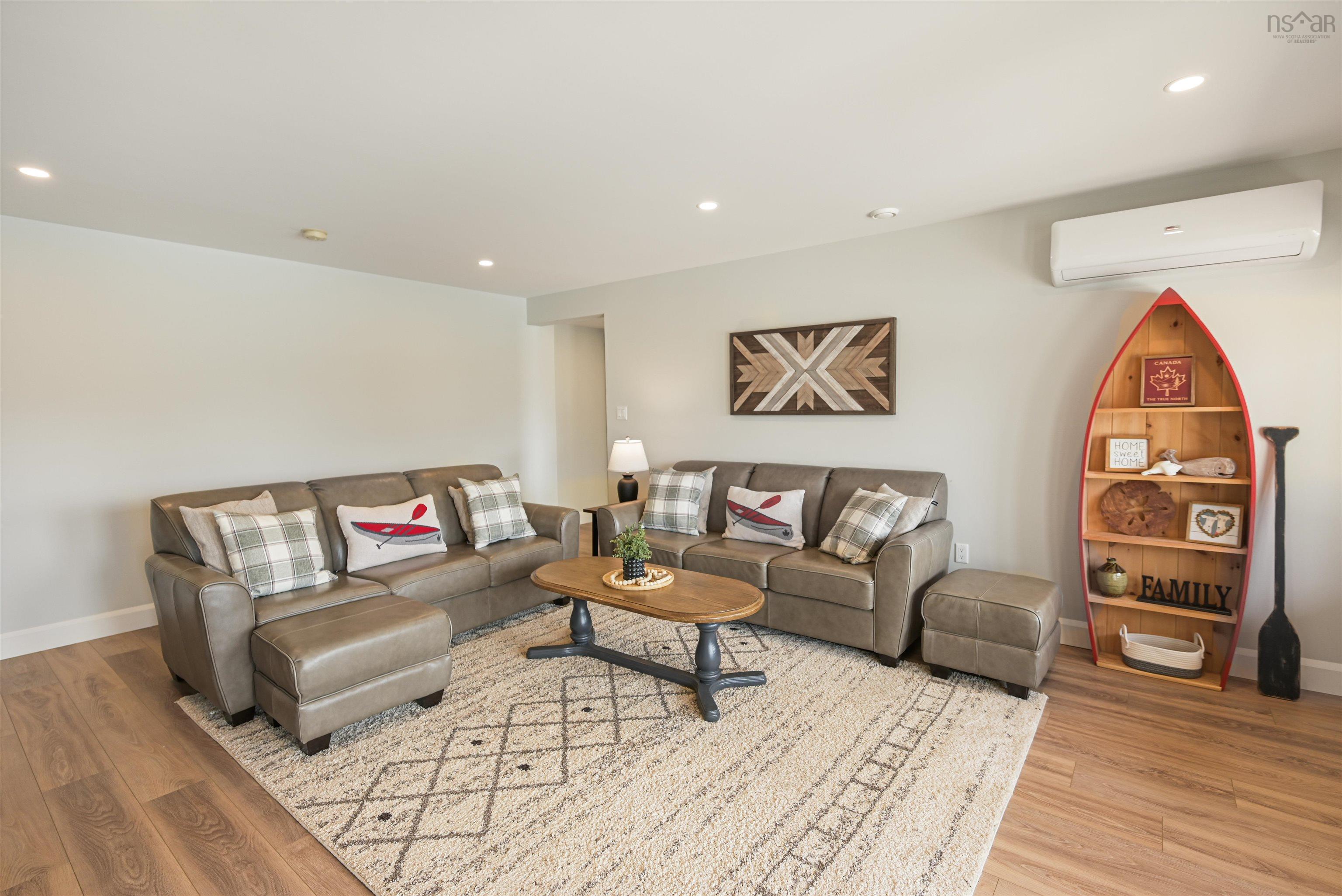 $1,465,000.00: 2000 Hillside Boularderie Road, Hillside Boularderie