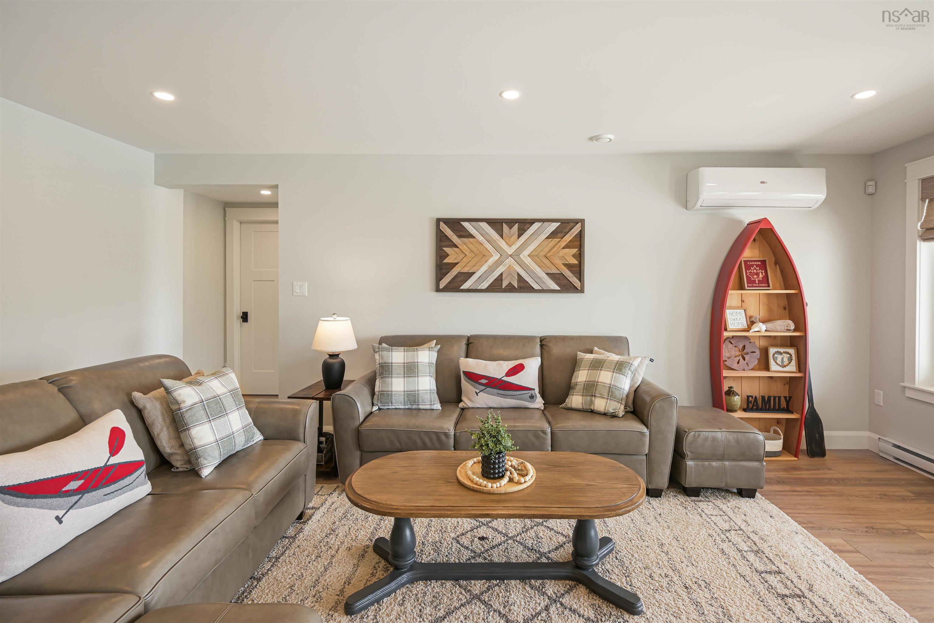 $1,465,000.00: 2000 Hillside Boularderie Road, Hillside Boularderie