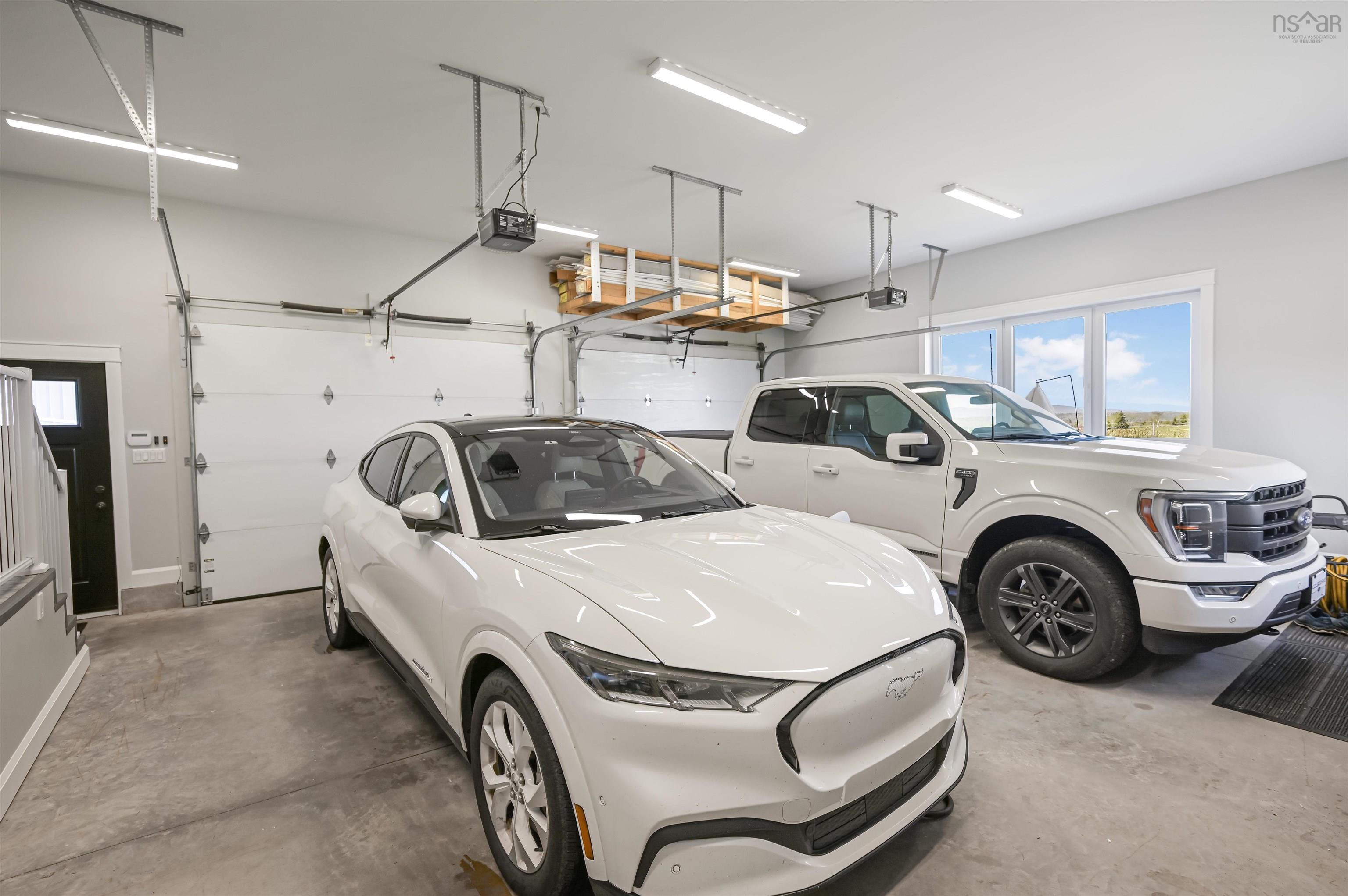 $1,465,000.00: 2000 Hillside Boularderie Road, Hillside Boularderie
